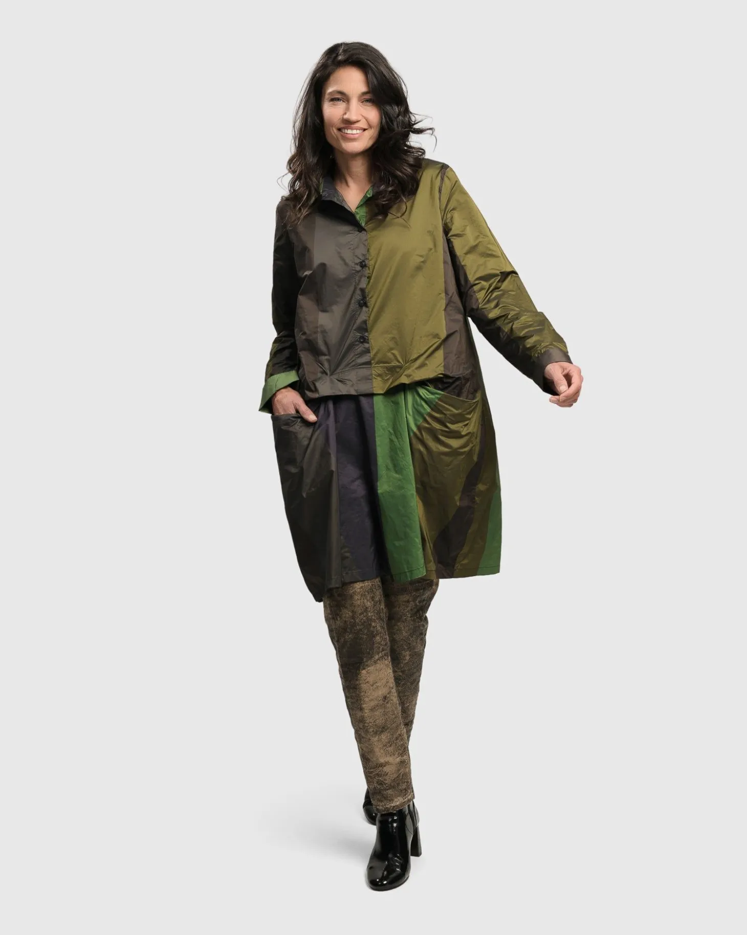 Women Alembika Patio Stones Button Down Tunic Top, Forest