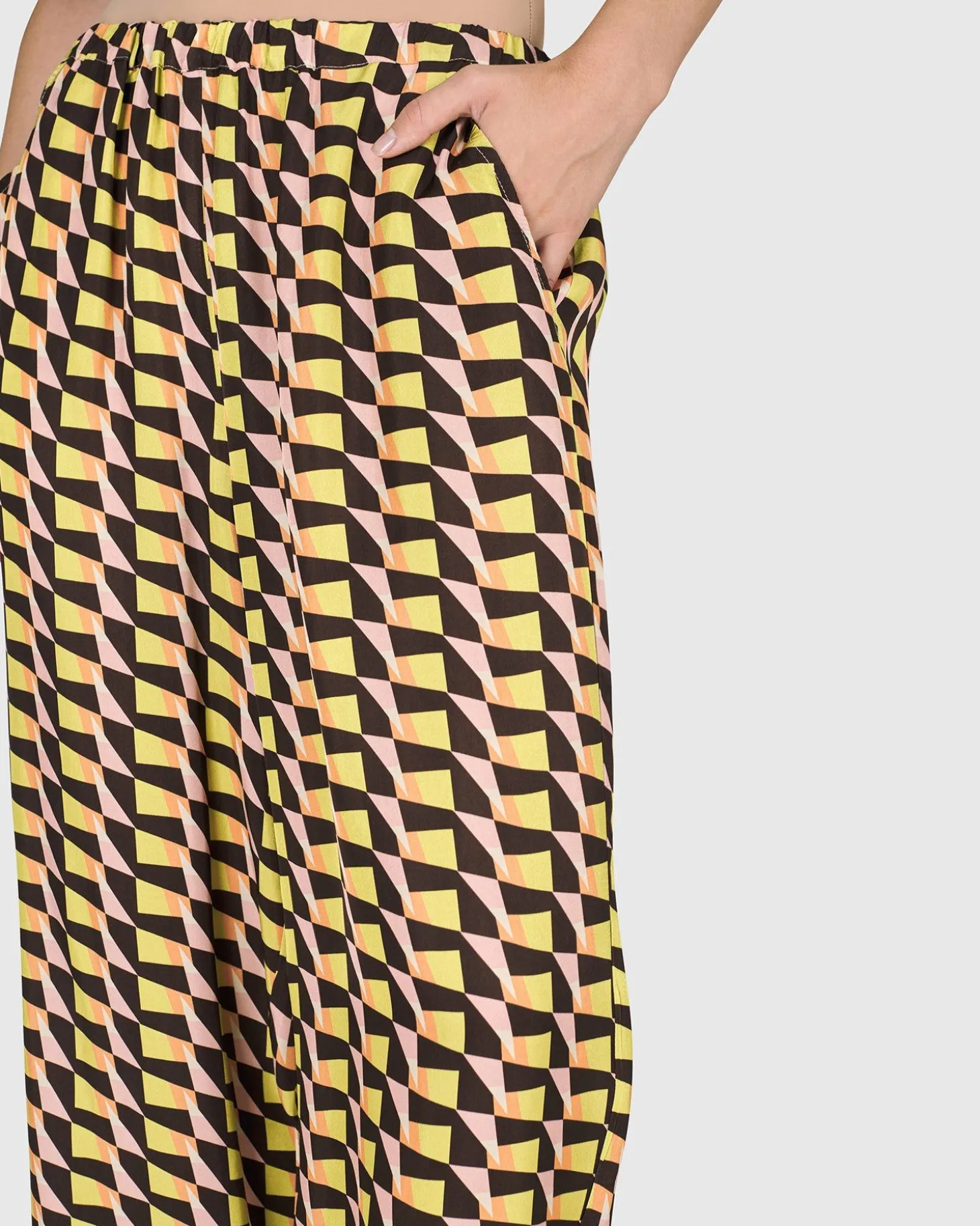Women Alembika Penrose Pants, Geometric