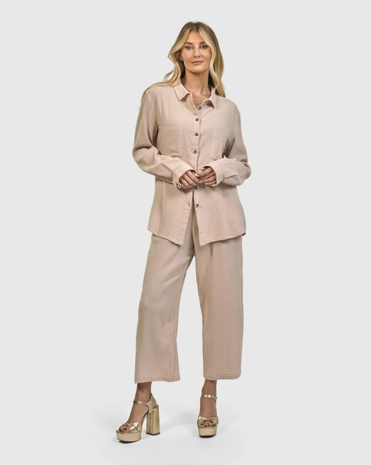 Women Alembika Recreation Button Down Top, Sand