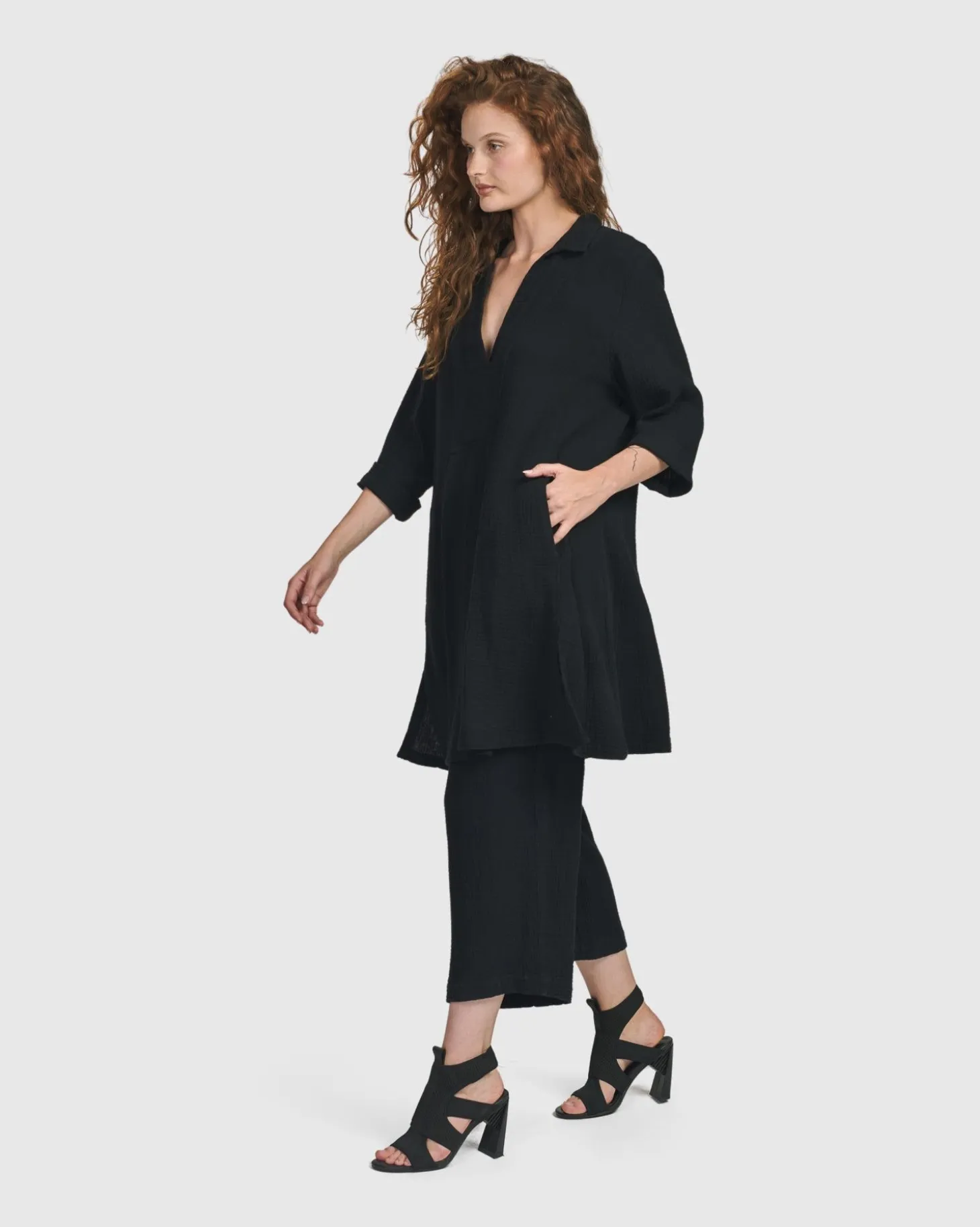 Women Alembika Recreation Tunic Top, Black