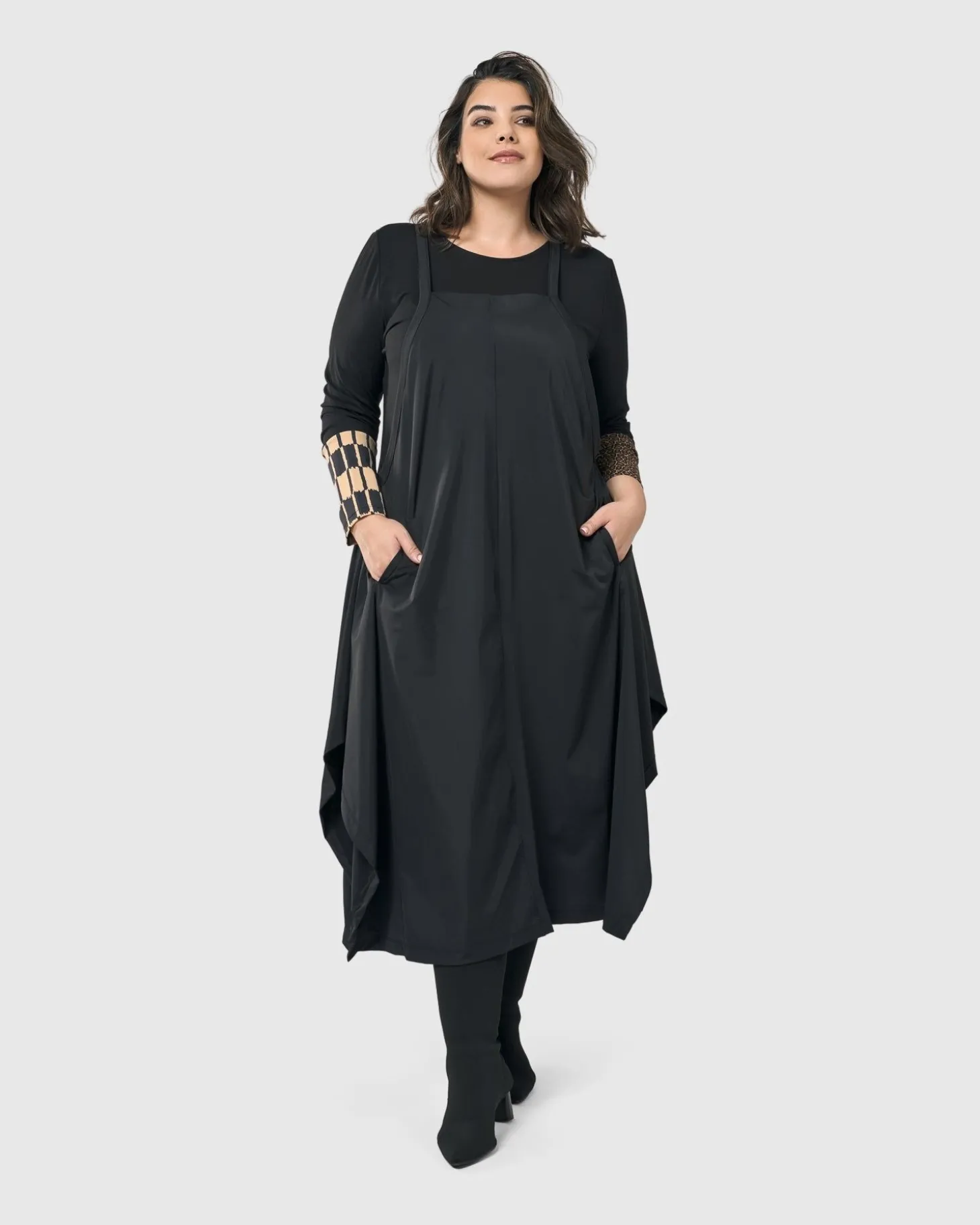 Women Alembika Shelley Apron Dress, Black