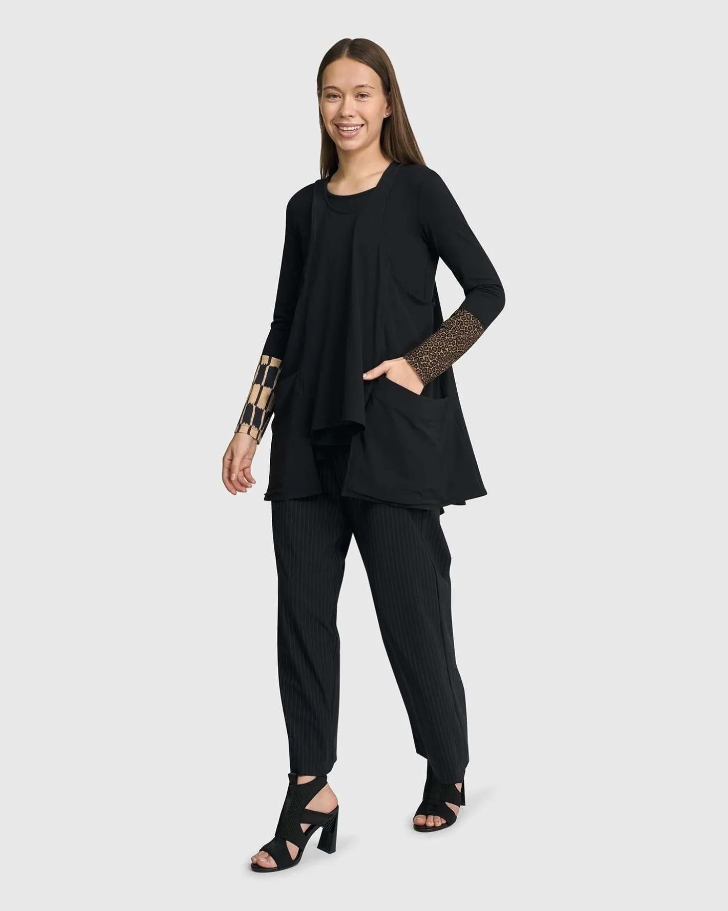 Women Alembika Shelley Apron Top, Black