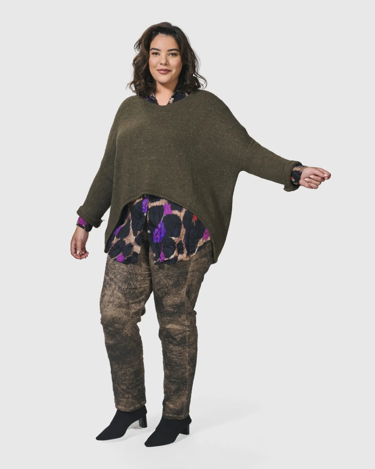 Women Alembika Siesta Oversized Sweater, Taupe