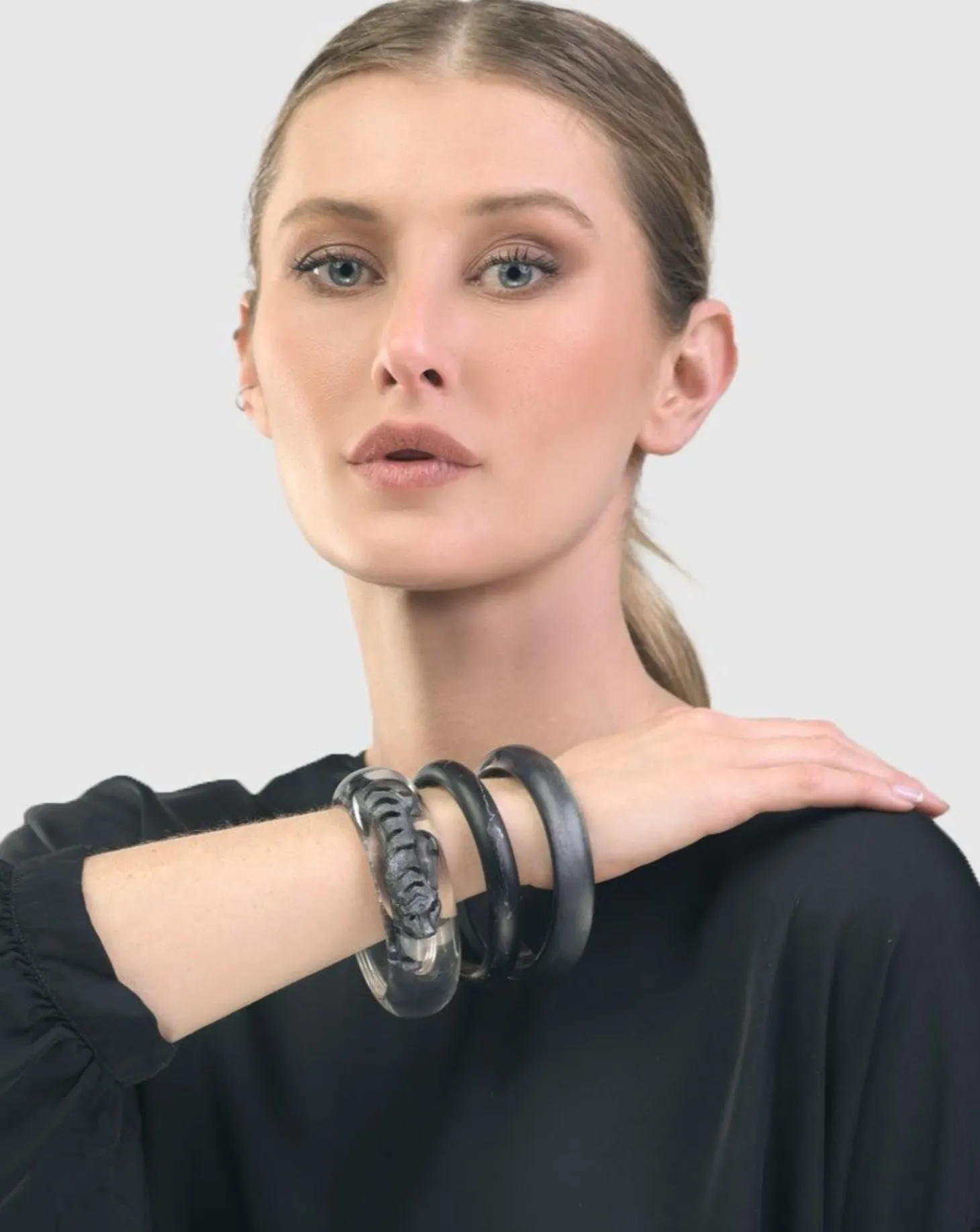 Women Alembika Silver Bangle Bracelet, Metallic