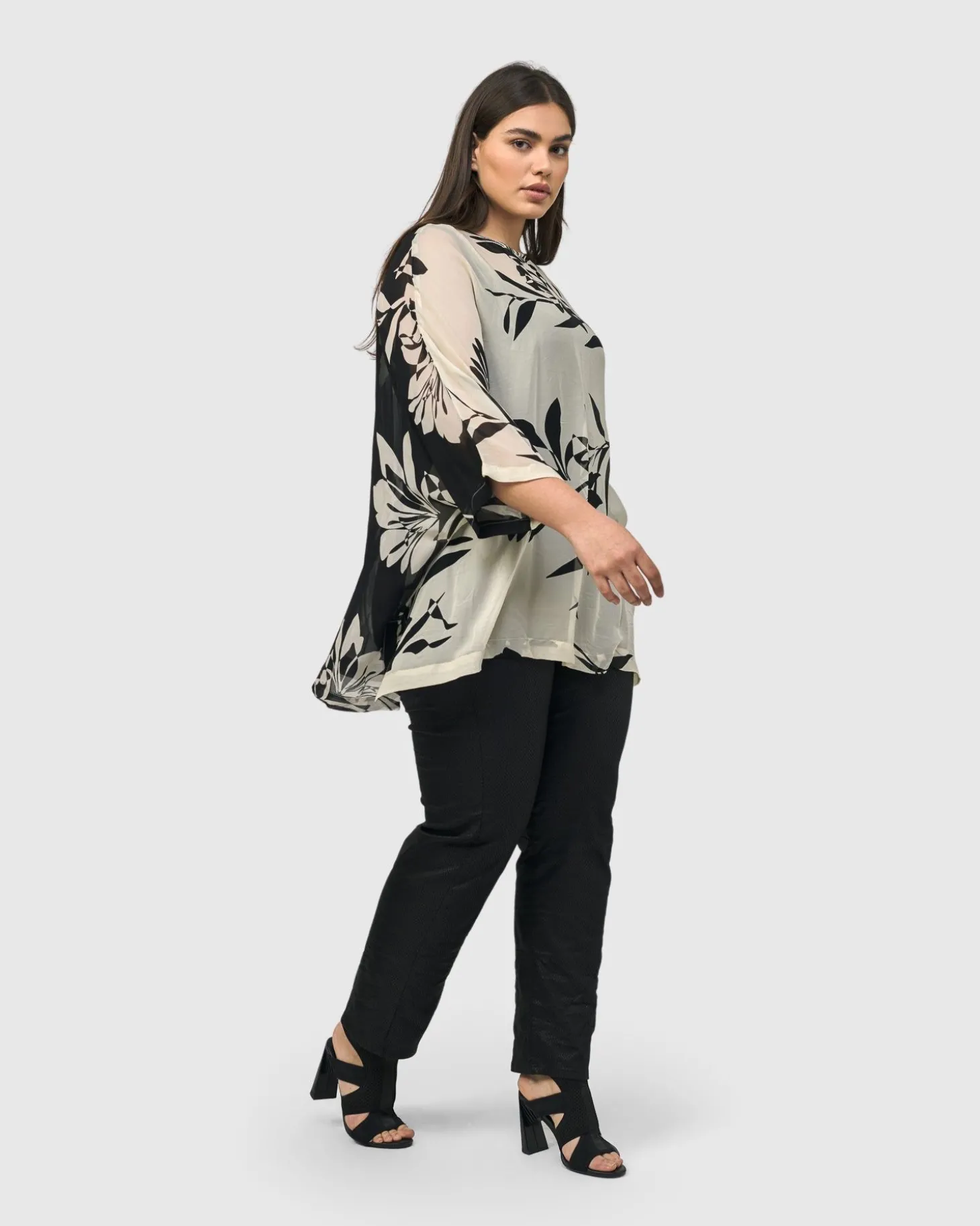 Women Alembika Sitting Poolside Tunic Top, Floral