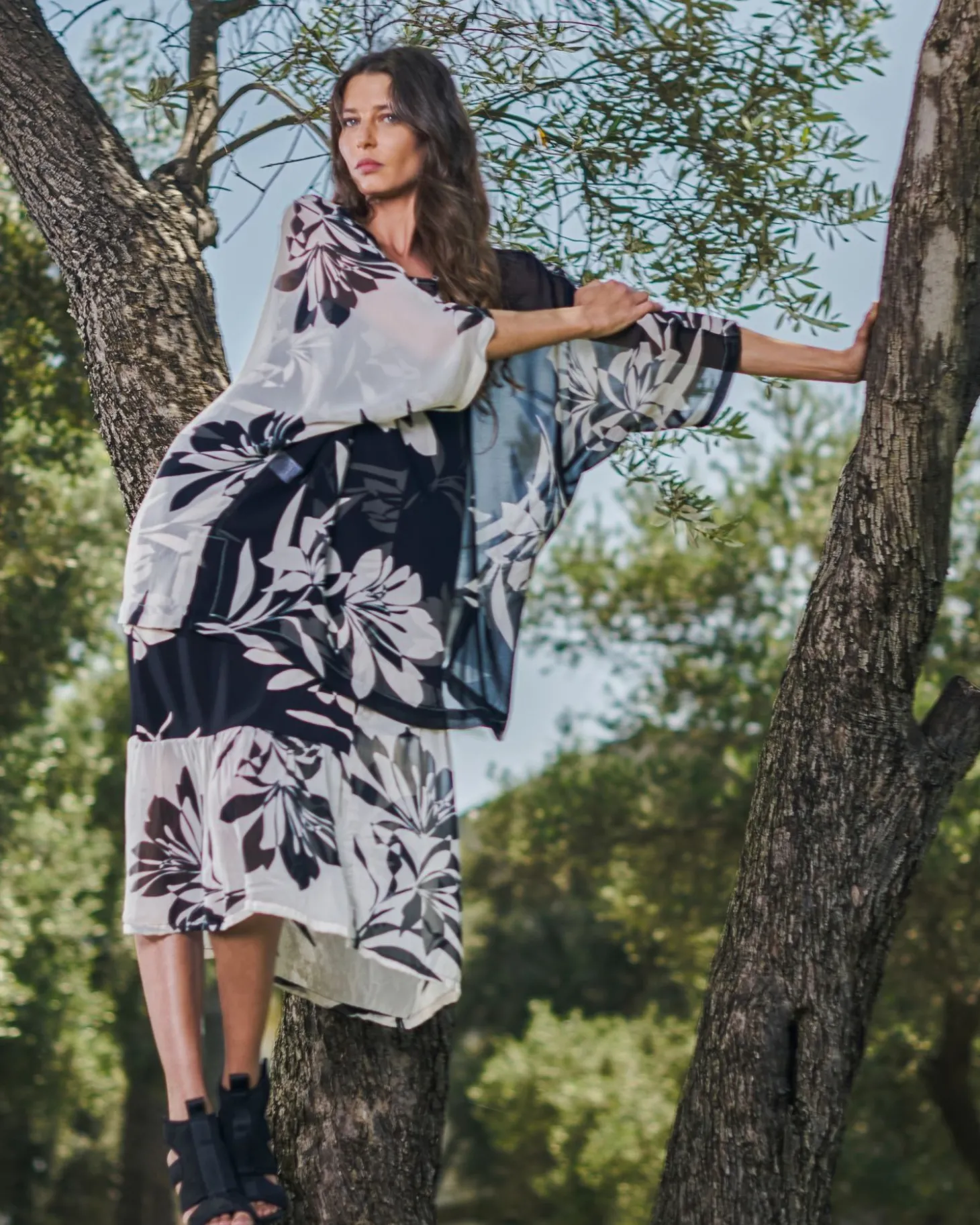 Women Alembika Sitting Poolside Tunic Top, Floral