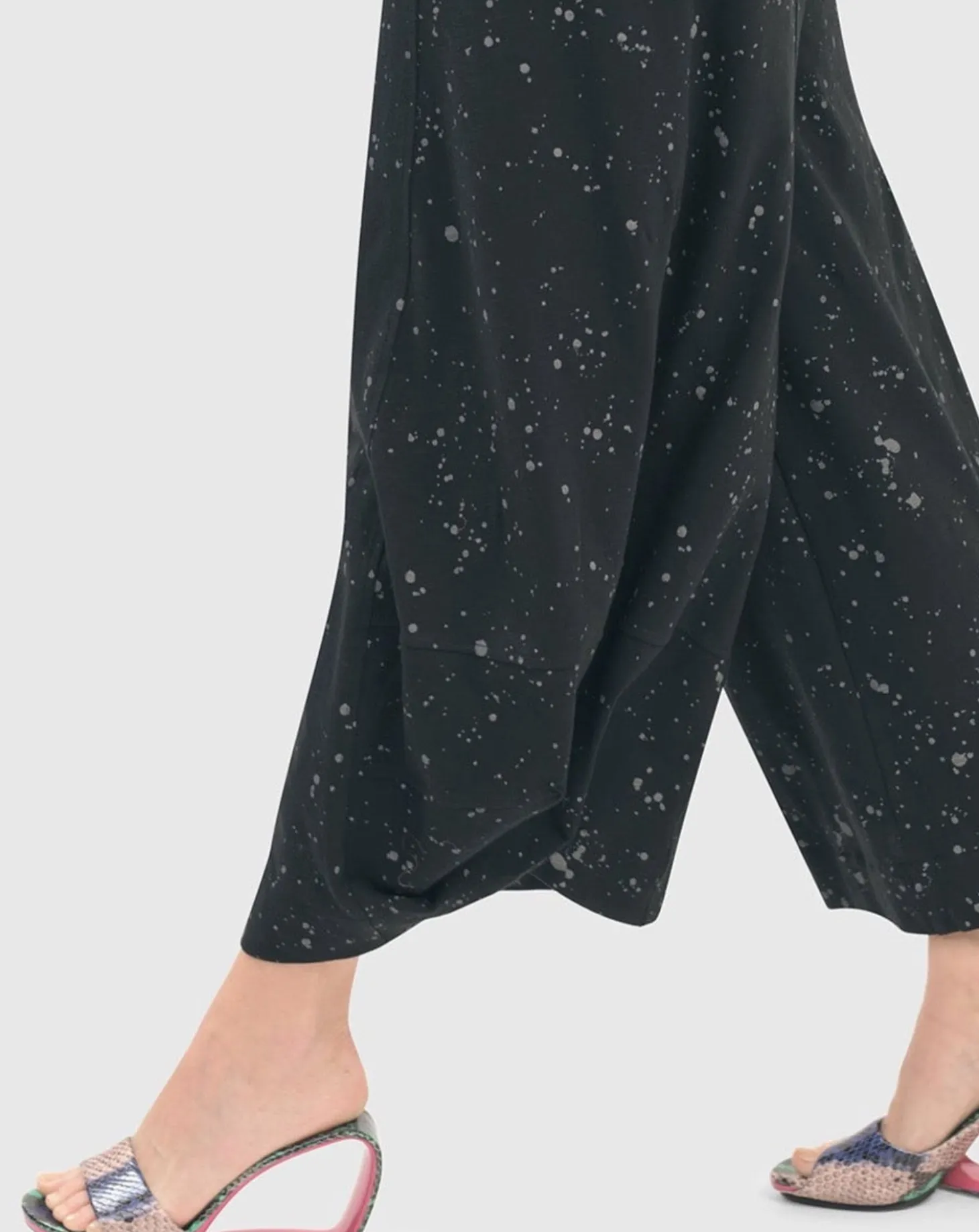 Women Alembika Splatter Punto Pants, Black