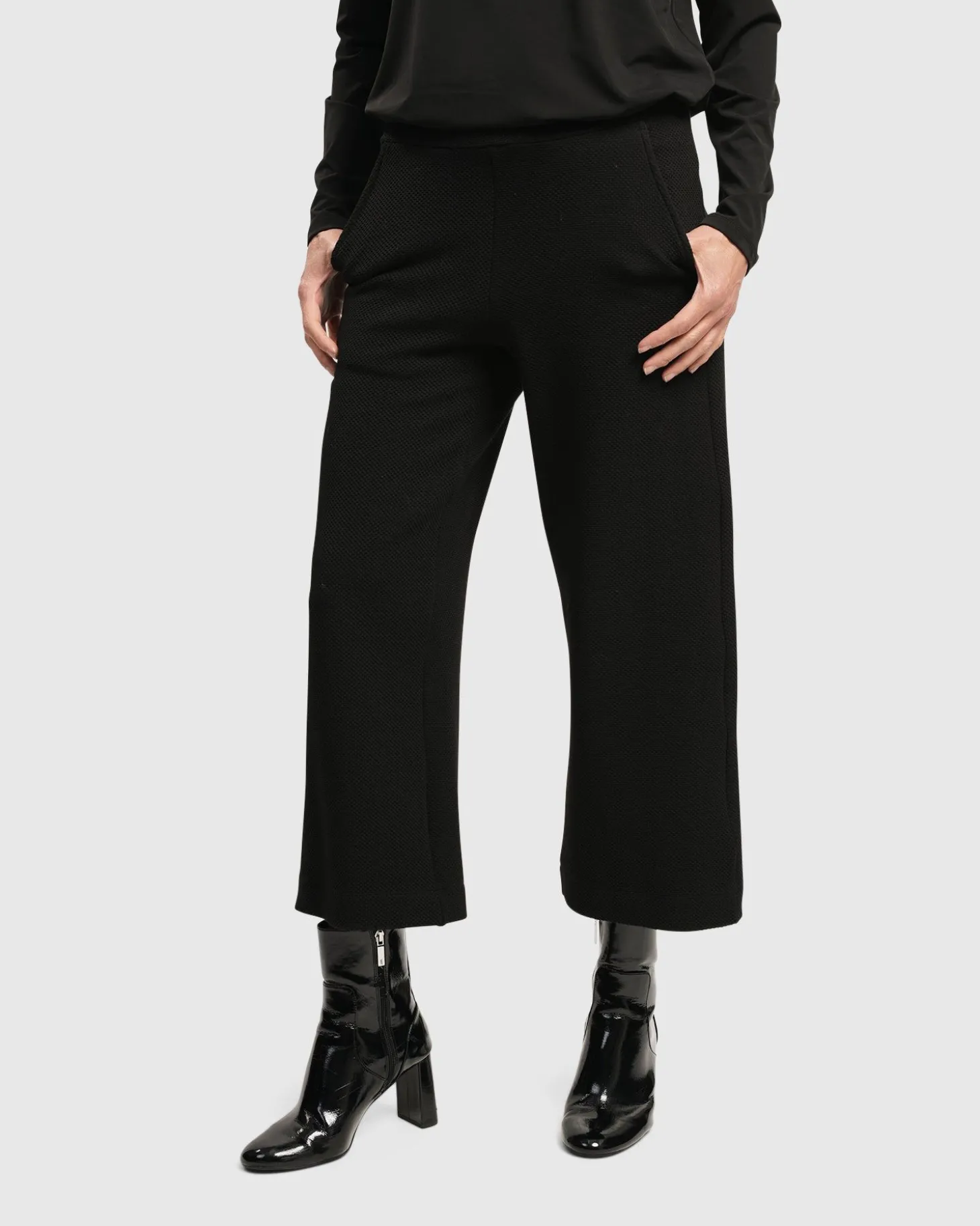 Women Alembika Superb Waffle Weave Ankle Pants, Black