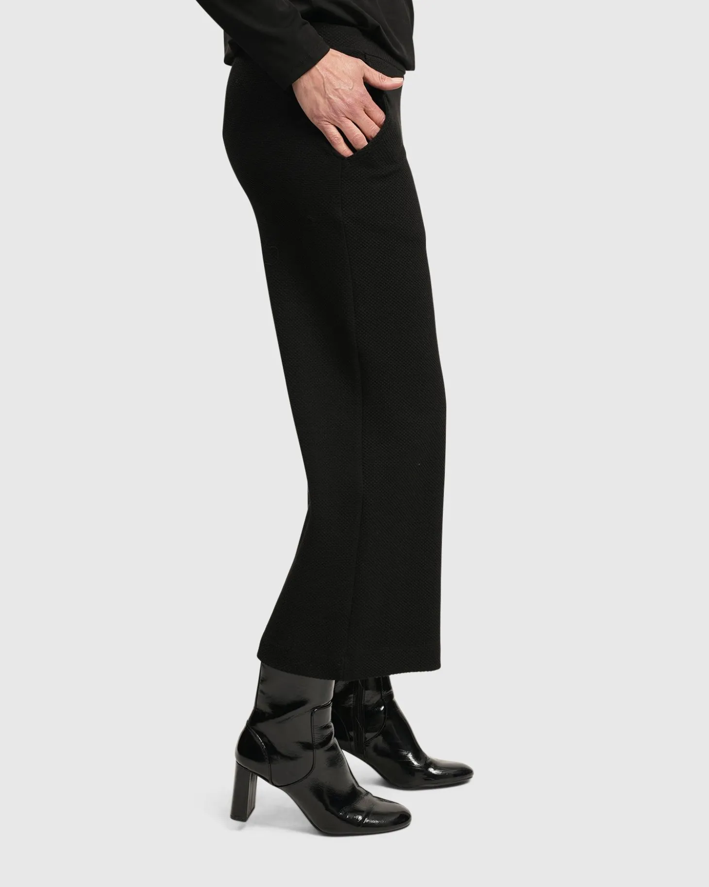 Women Alembika Superb Waffle Weave Ankle Pants, Black