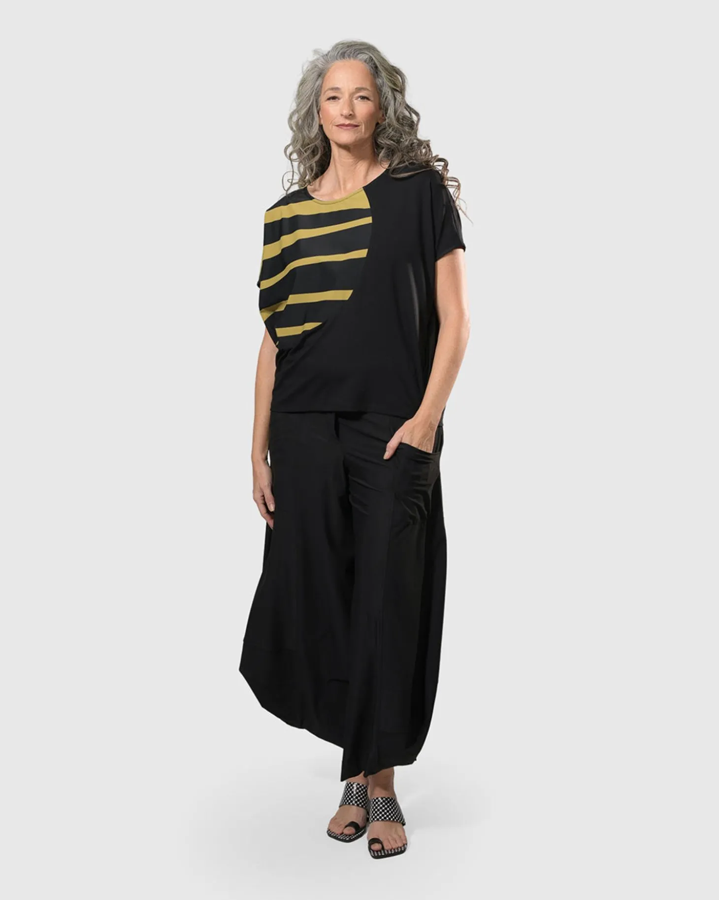 Women Alembika Tekbika Bliss Boxy Top, Dunes