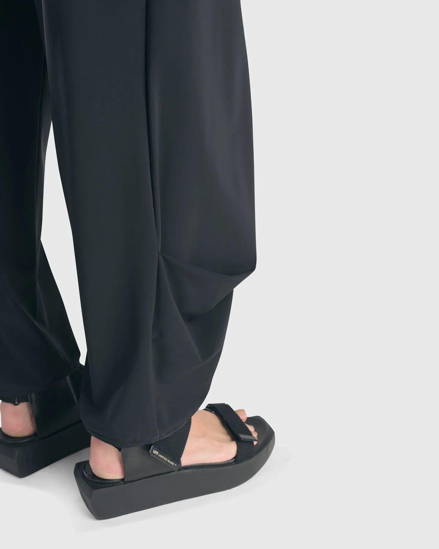 Women Alembika Tekbika Bliss Pants, Black