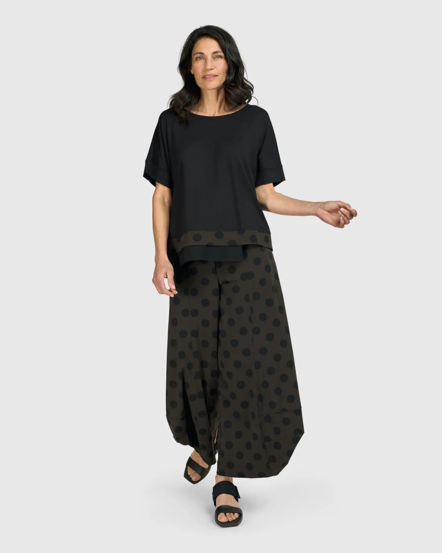 Women Alembika Tekbika Dots Boxy Top, Khaki