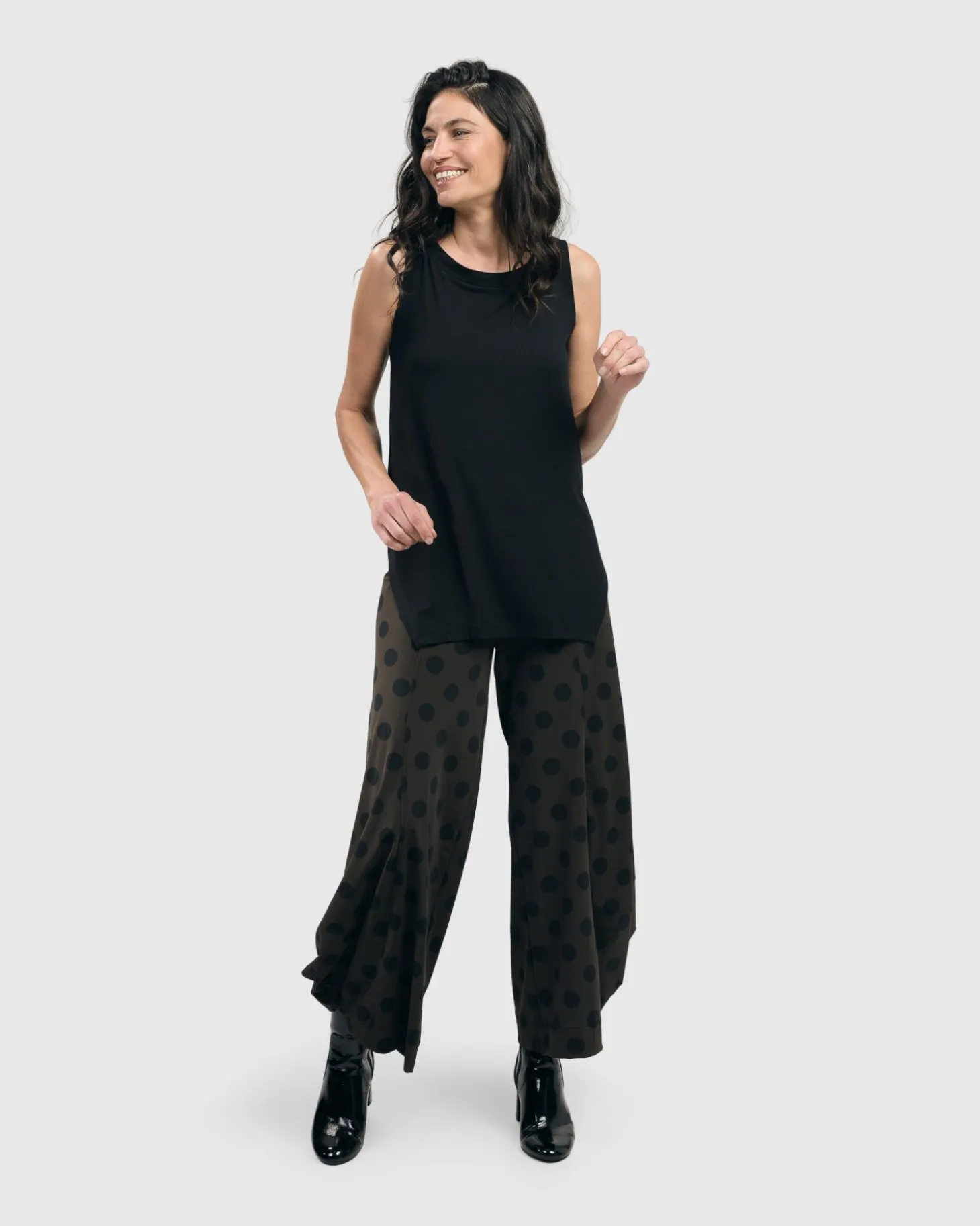 Women Alembika Tekbika Dots Punto Pants, Khaki