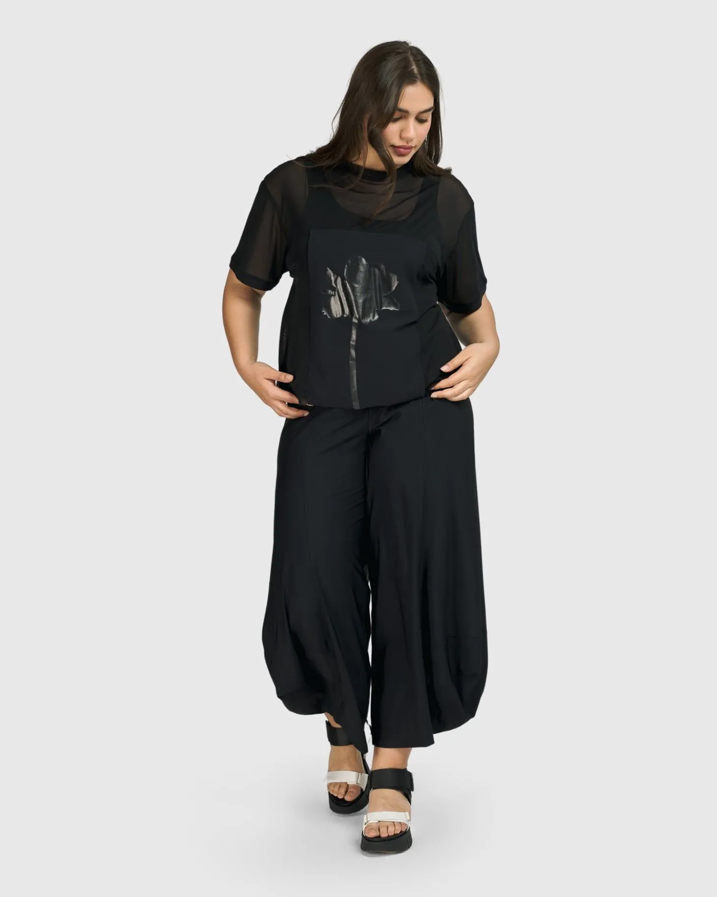 Women Alembika Tekbika Edith Mesh Tee, Flower