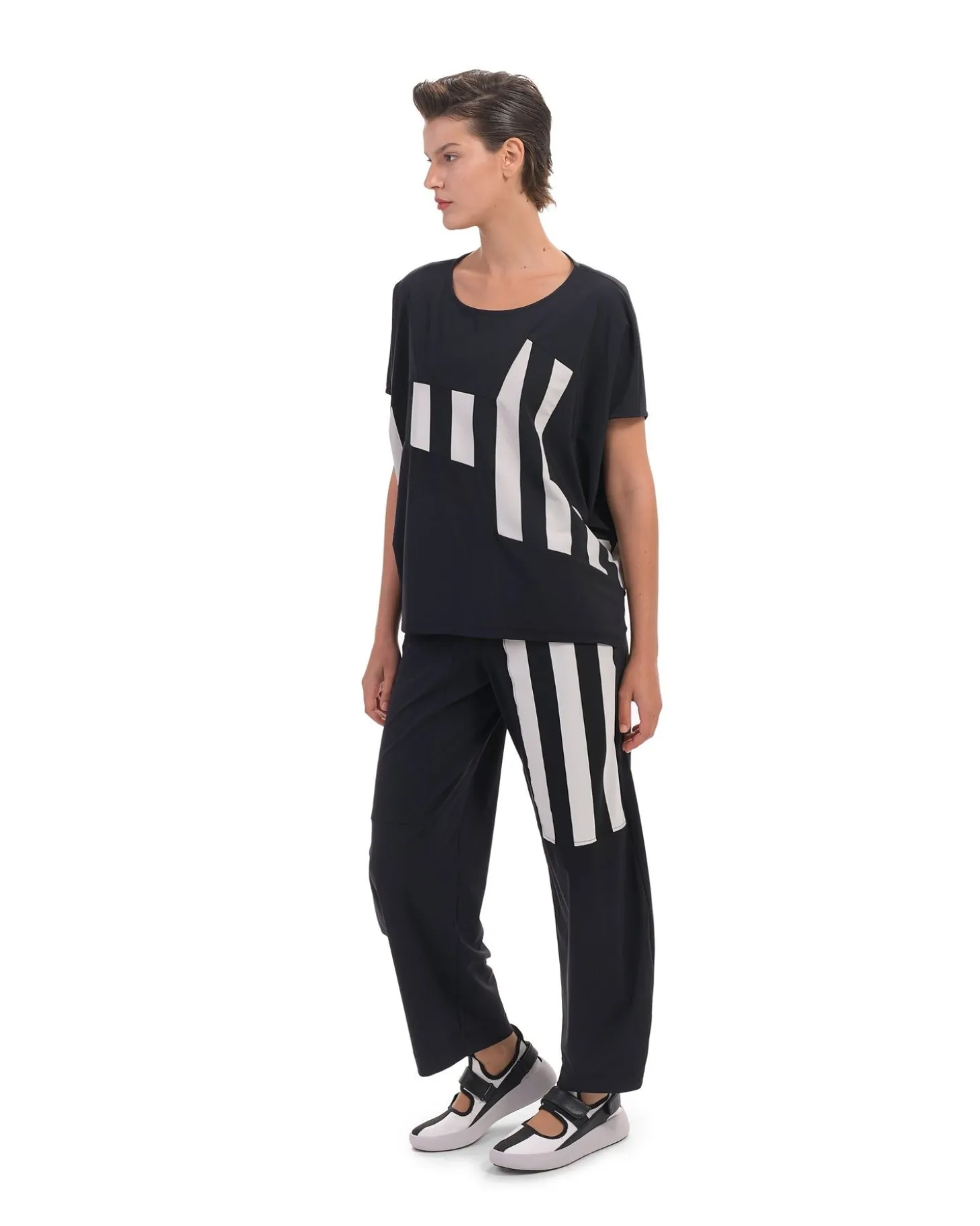 Women Alembika Tekbika Relaxed Tee, Columns