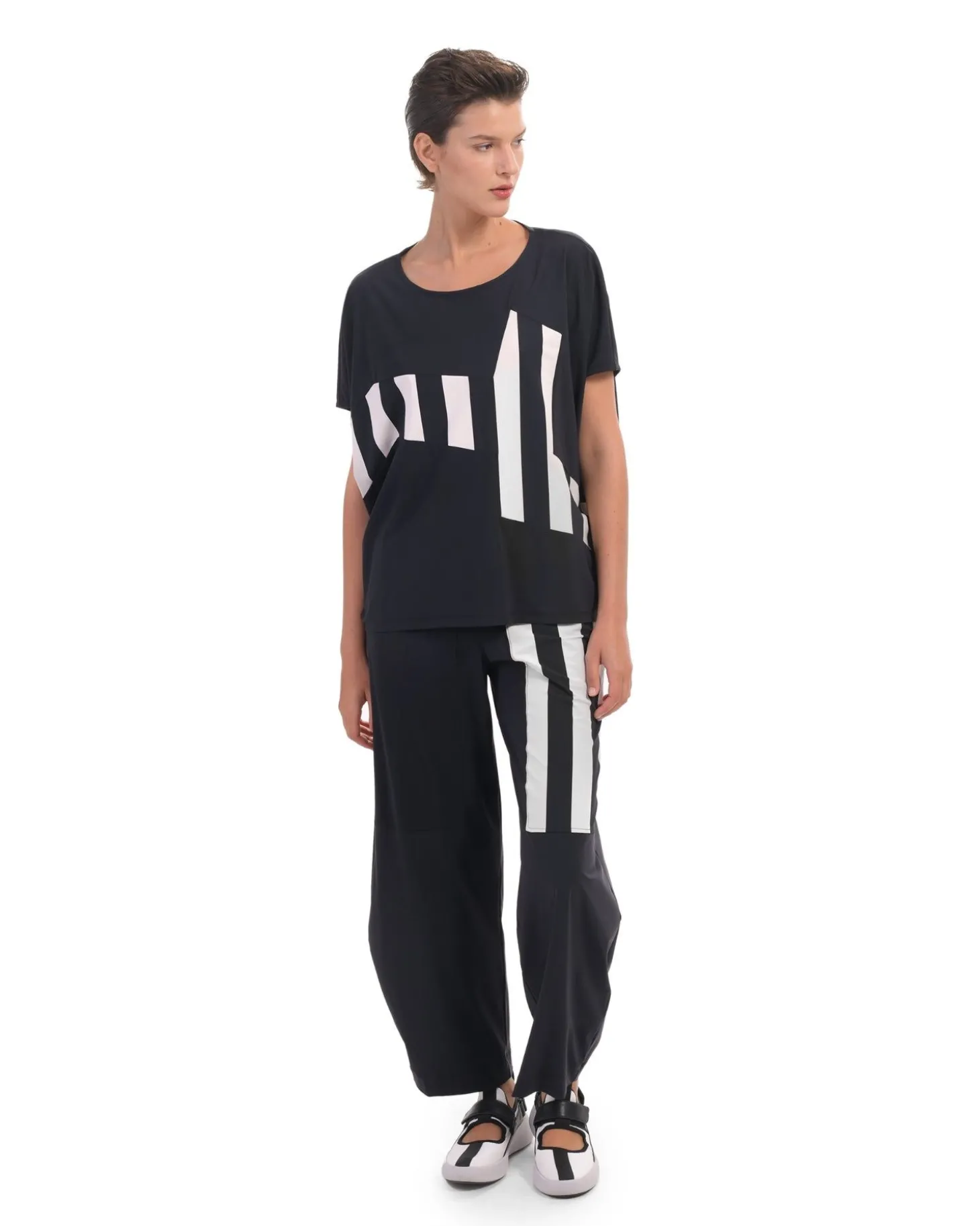 Women Alembika Tekbika Relaxed Tee, Columns