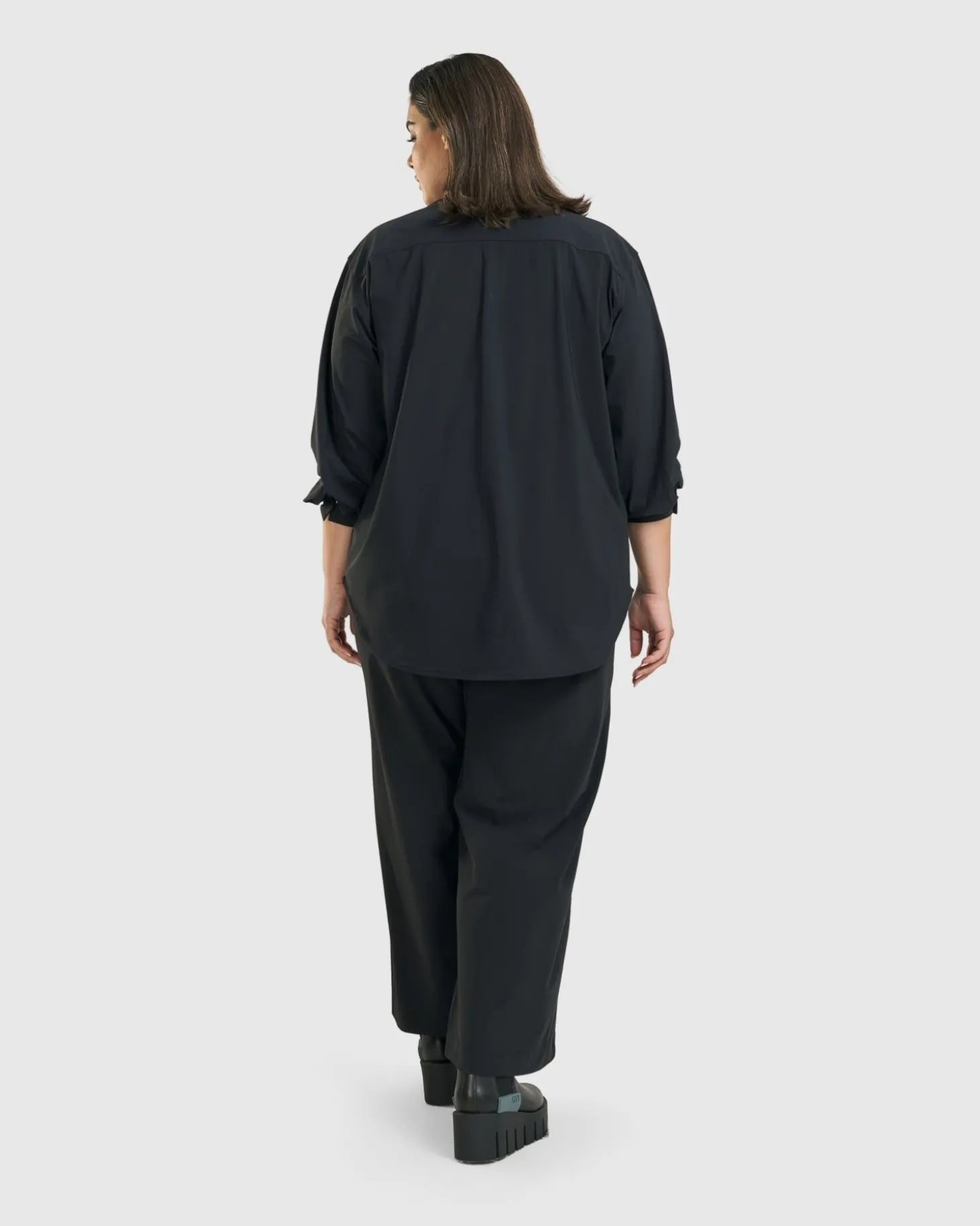Women Alembika Trinity Button Down Shirt, Black