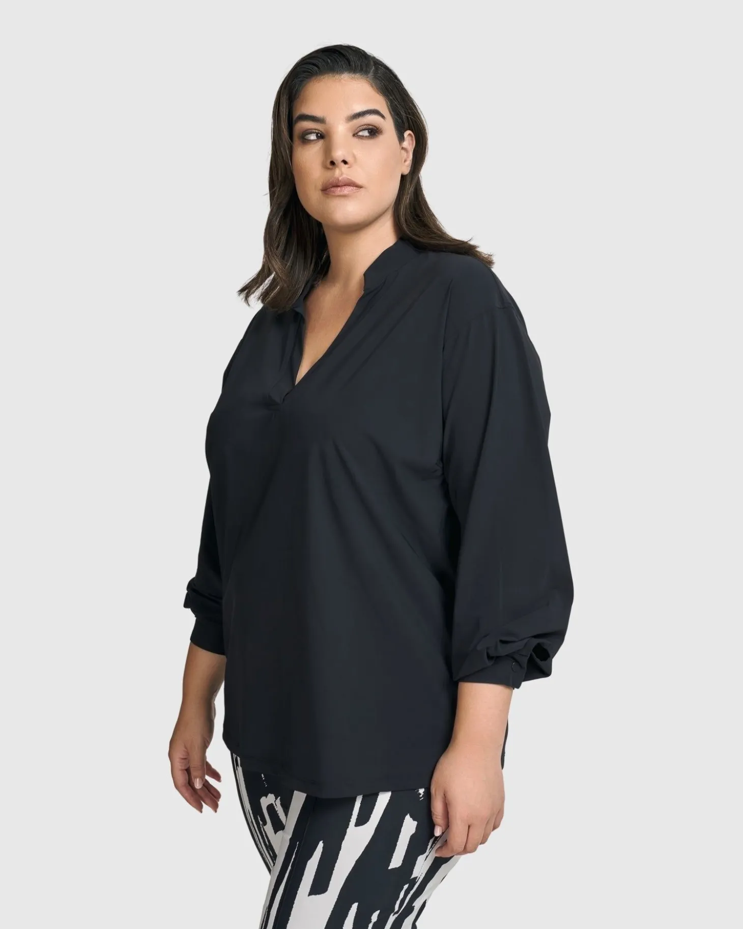 Women Alembika Trinity V-Neck Pullover Top, Black