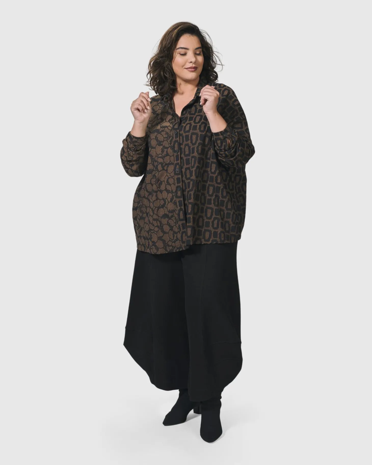Women Alembika Unstoppable Oversized Cardigan, Coffee