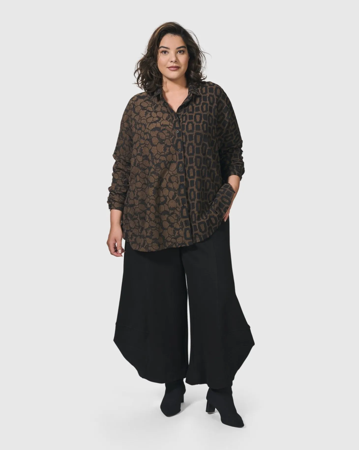 Women Alembika Unstoppable Oversized Cardigan, Coffee