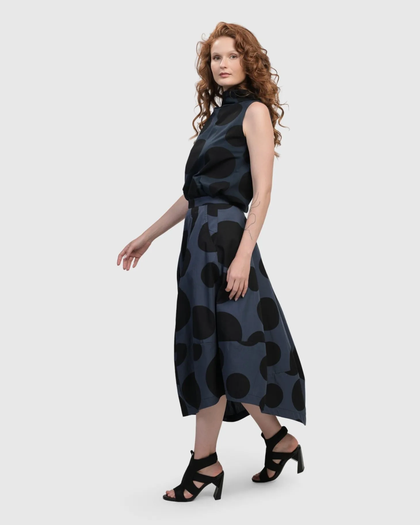 Women Alembika Urban Astrid Balloon Skirt, Navy
