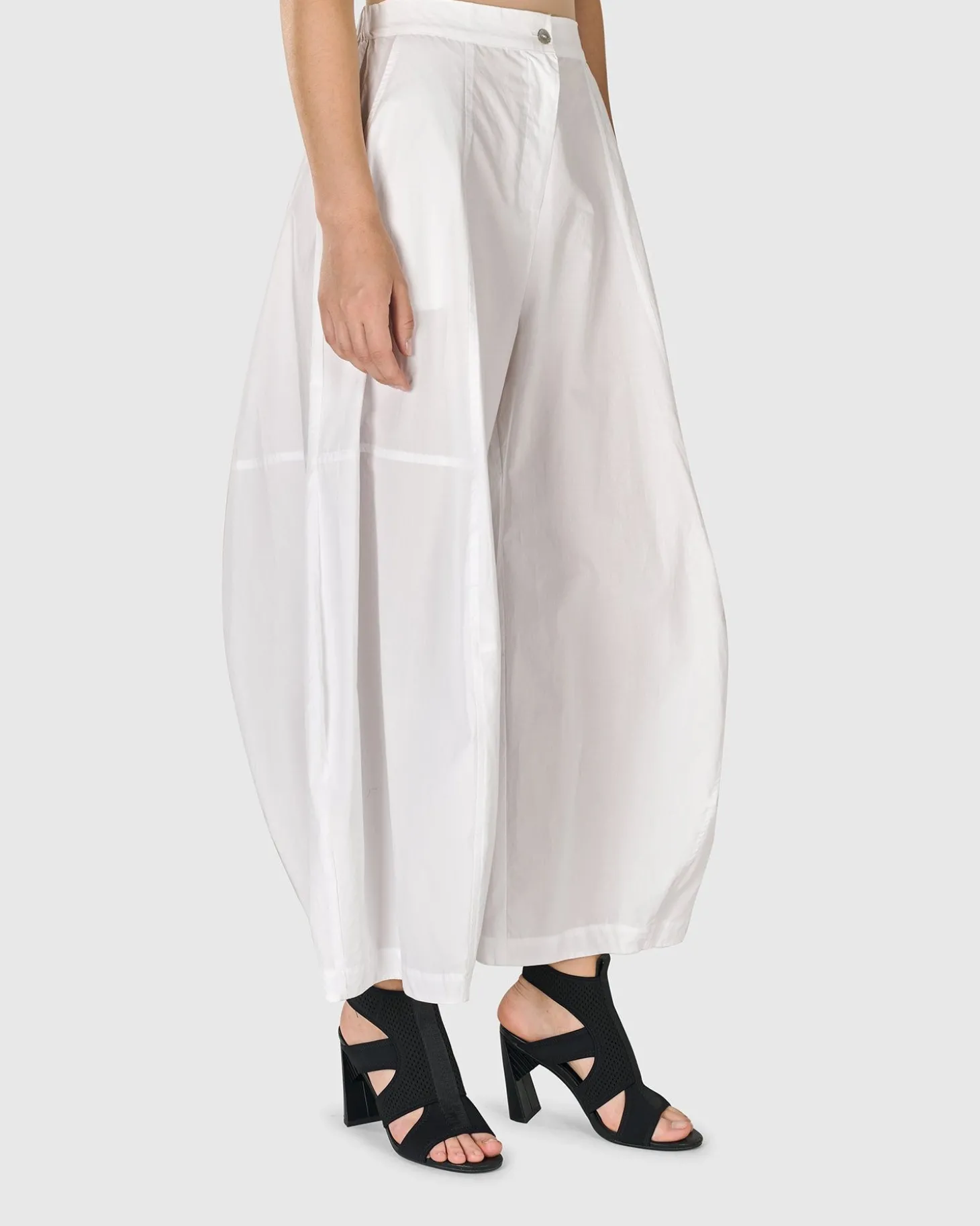 Women Alembika Urban Borough Balloon Pants, White