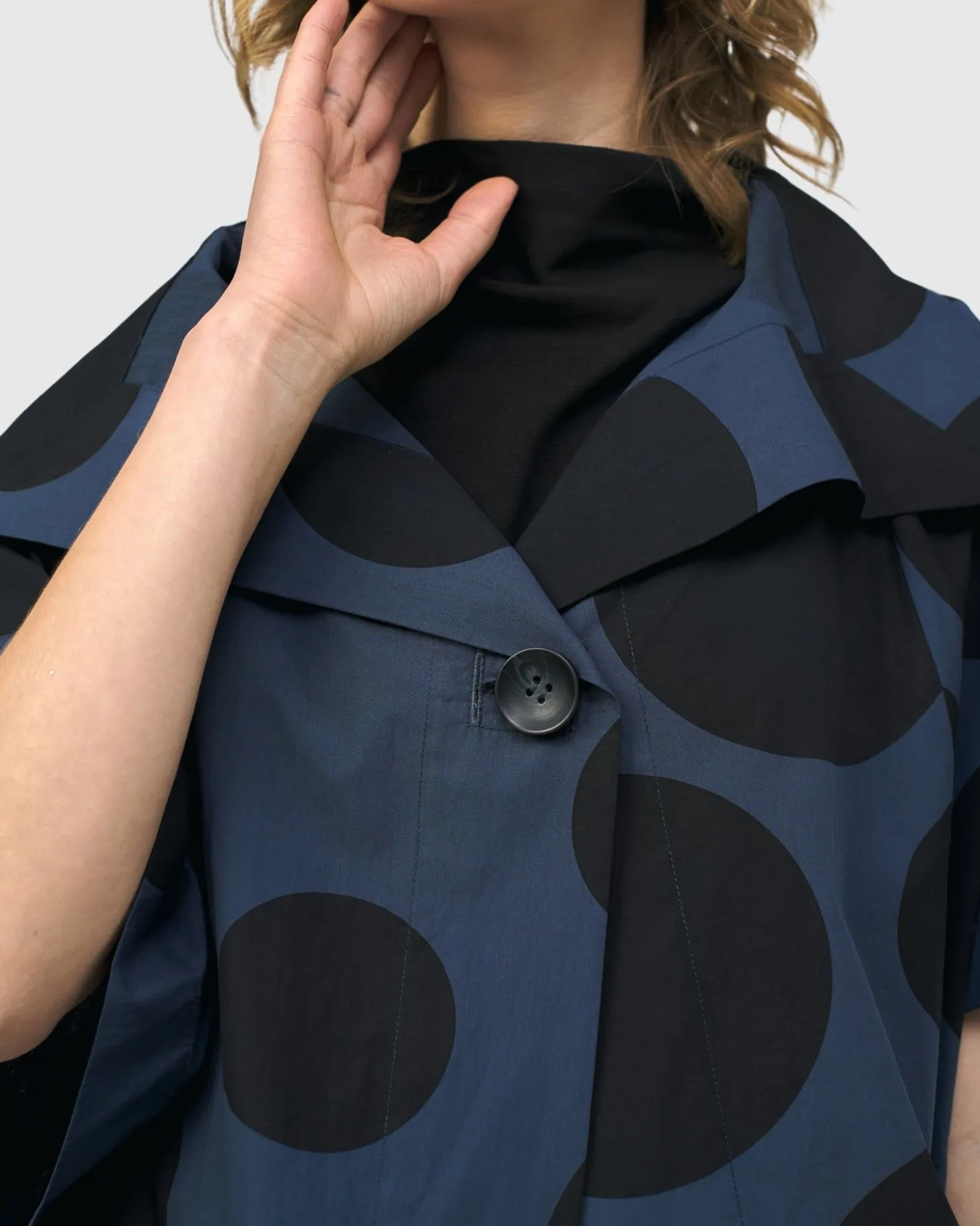 Women Alembika Urban Bossa Cape Jacket, Navy