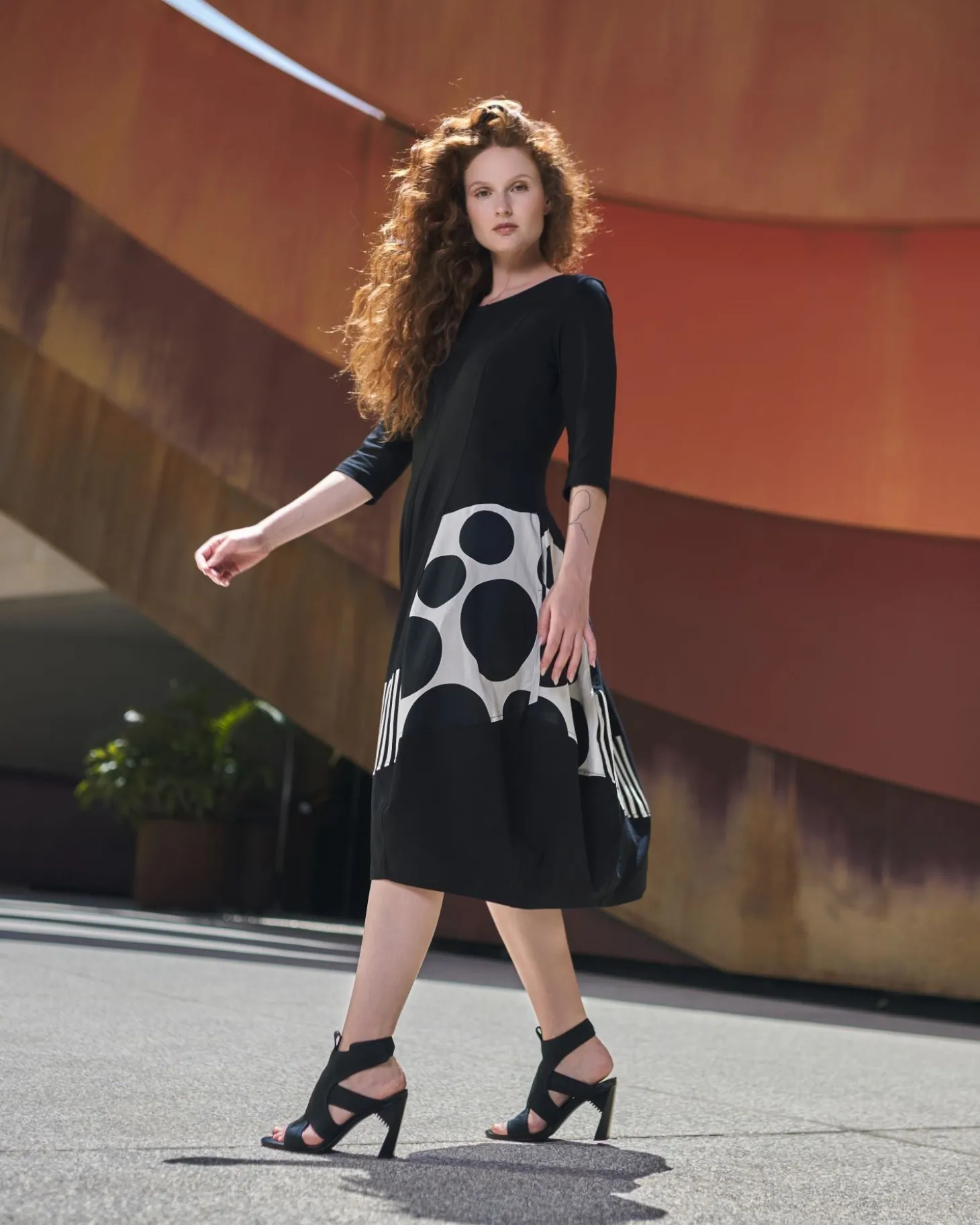 Women Alembika Urban Broadway Cocoon Dress, Mono
