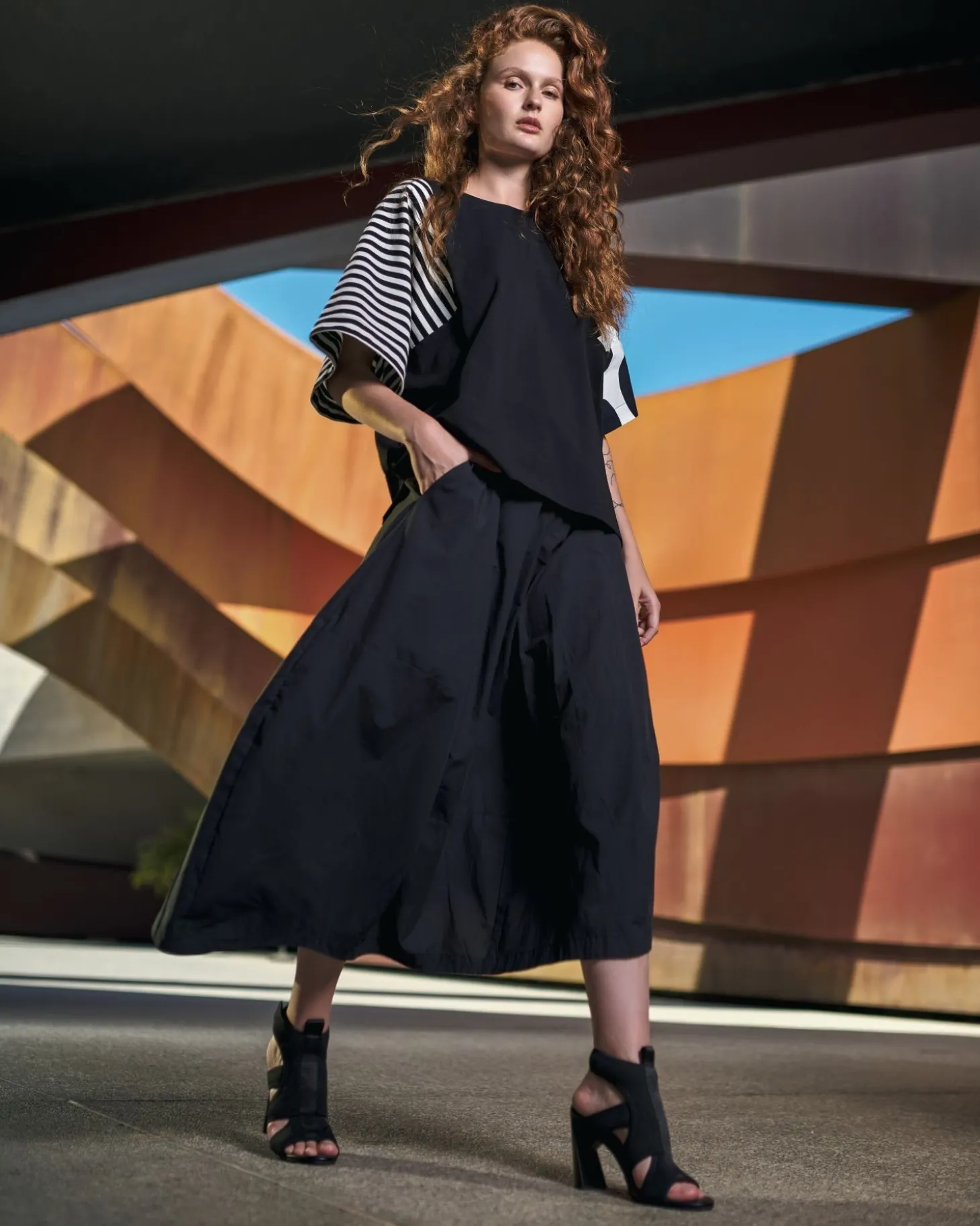 Women Alembika Urban Chelsea Skirt, Black