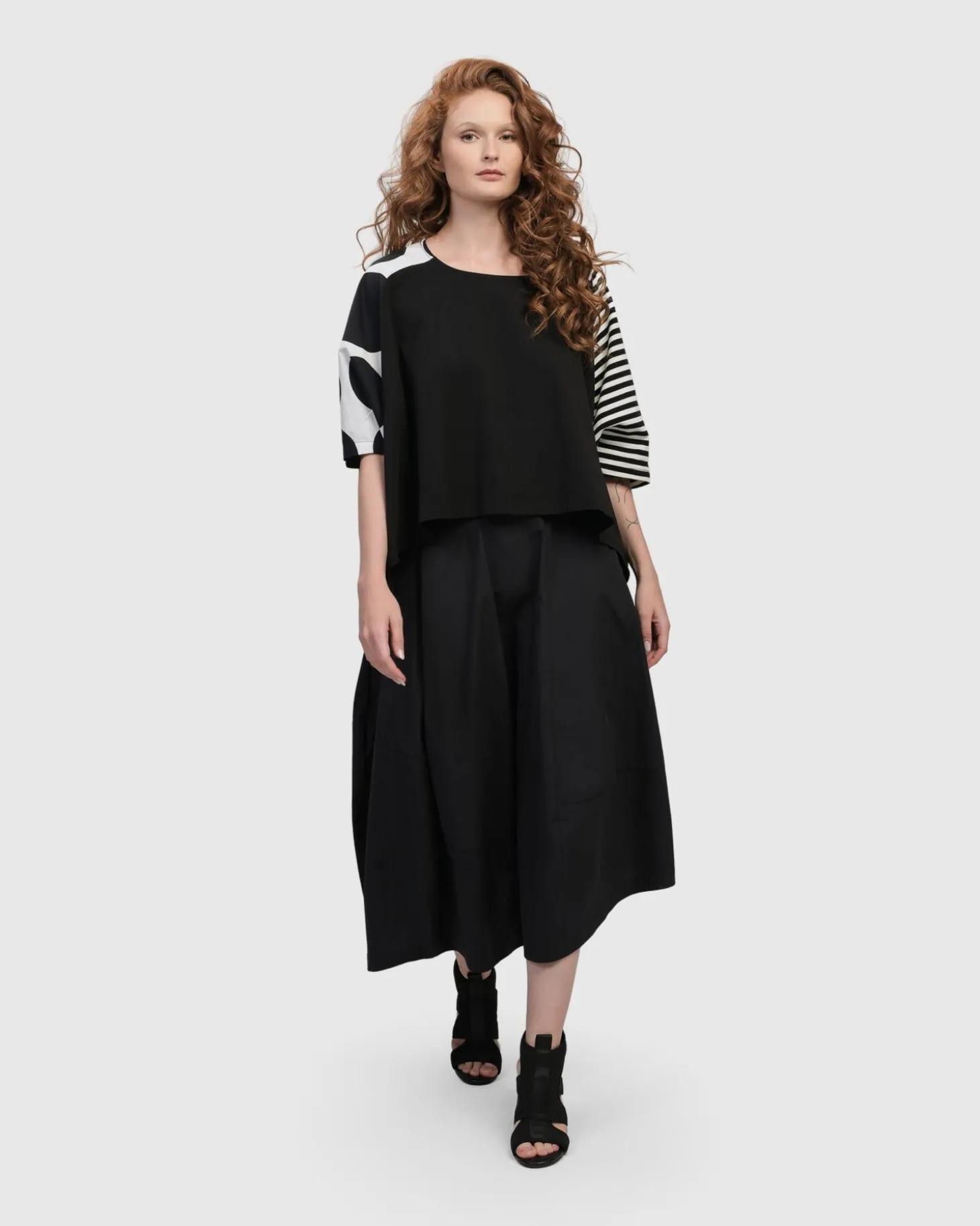 Women Alembika Urban Chelsea Skirt, Black