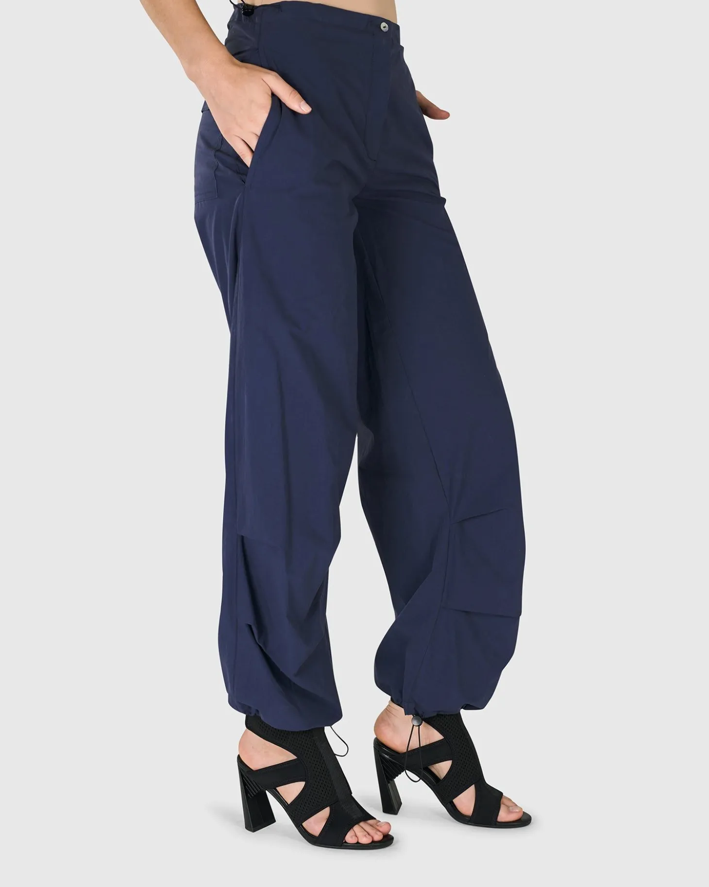 Women Alembika Urban Chica Cargo Pants, Navy