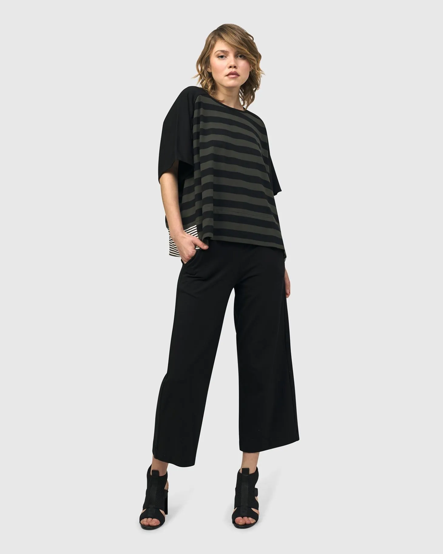 Women Alembika Urban Citypop Pants, Black