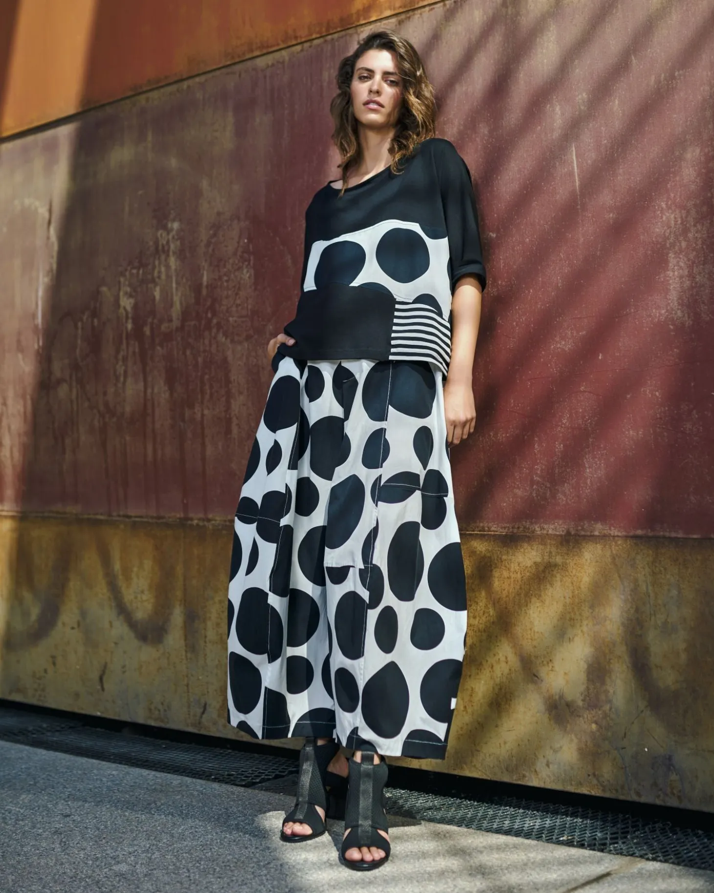 Women Alembika Urban Dot Balloon Pants, Mono