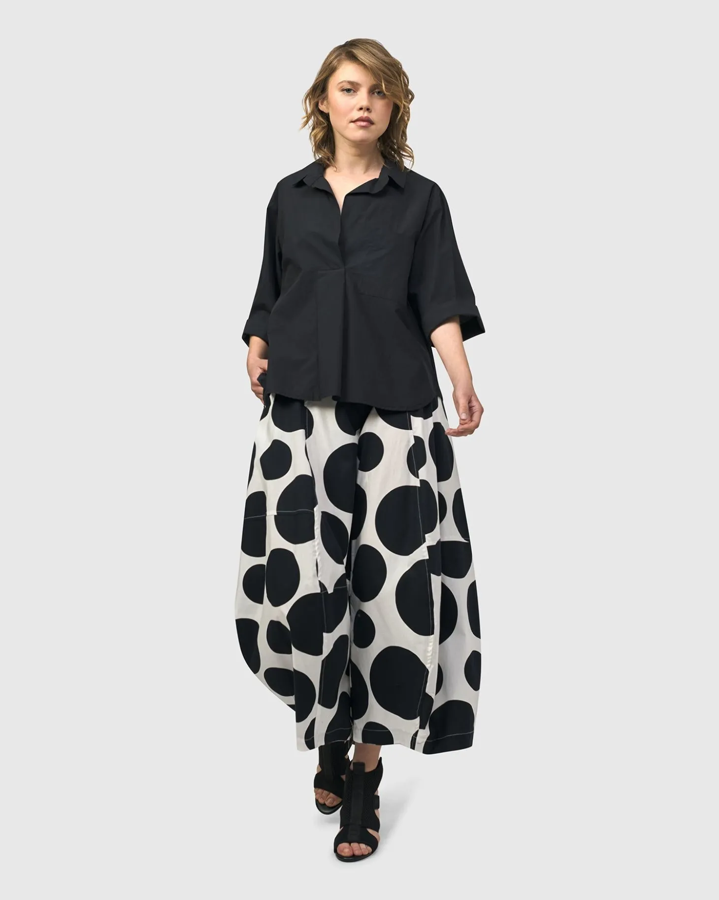Women Alembika Urban Dot Balloon Pants, Mono