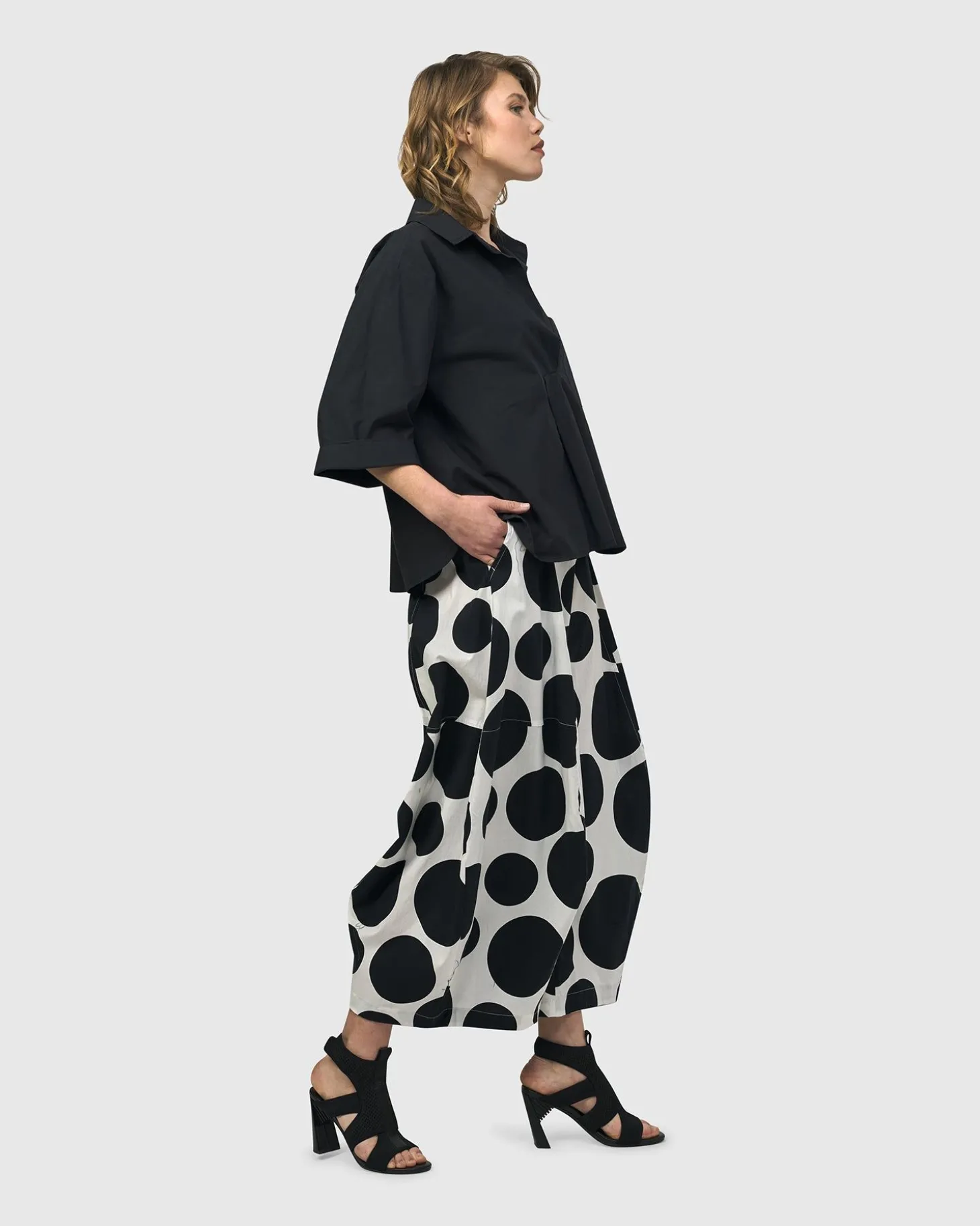 Women Alembika Urban Dot Balloon Pants, Mono