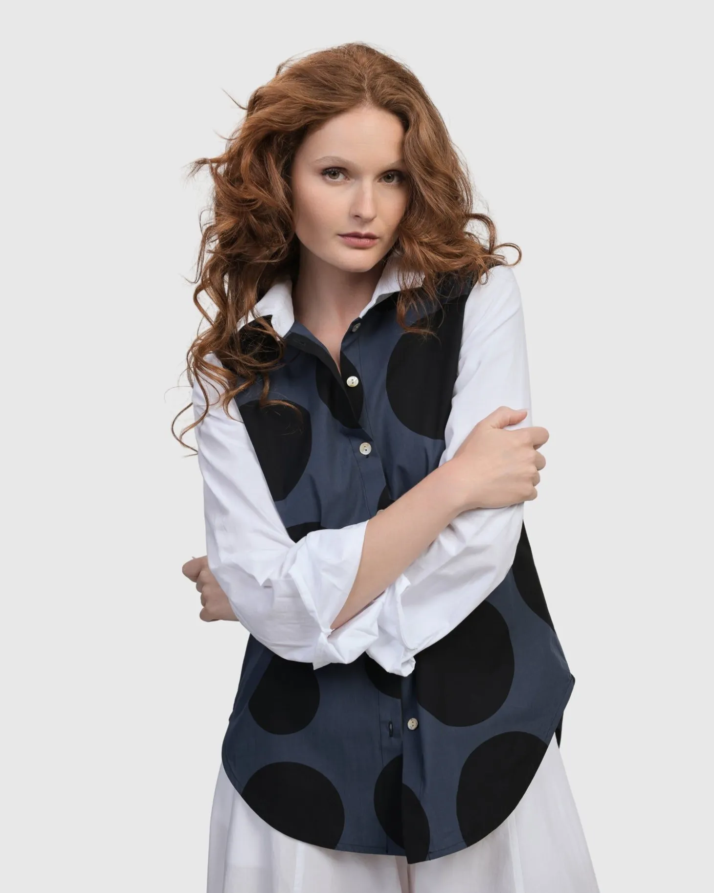 Women Alembika Urban Dots Button Down Shirt, Navy