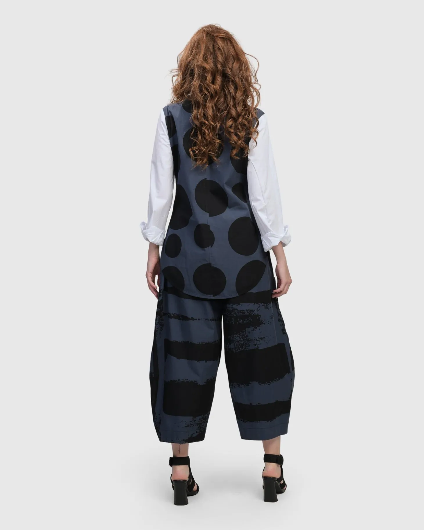 Women Alembika Urban Dots Button Down Shirt, Navy
