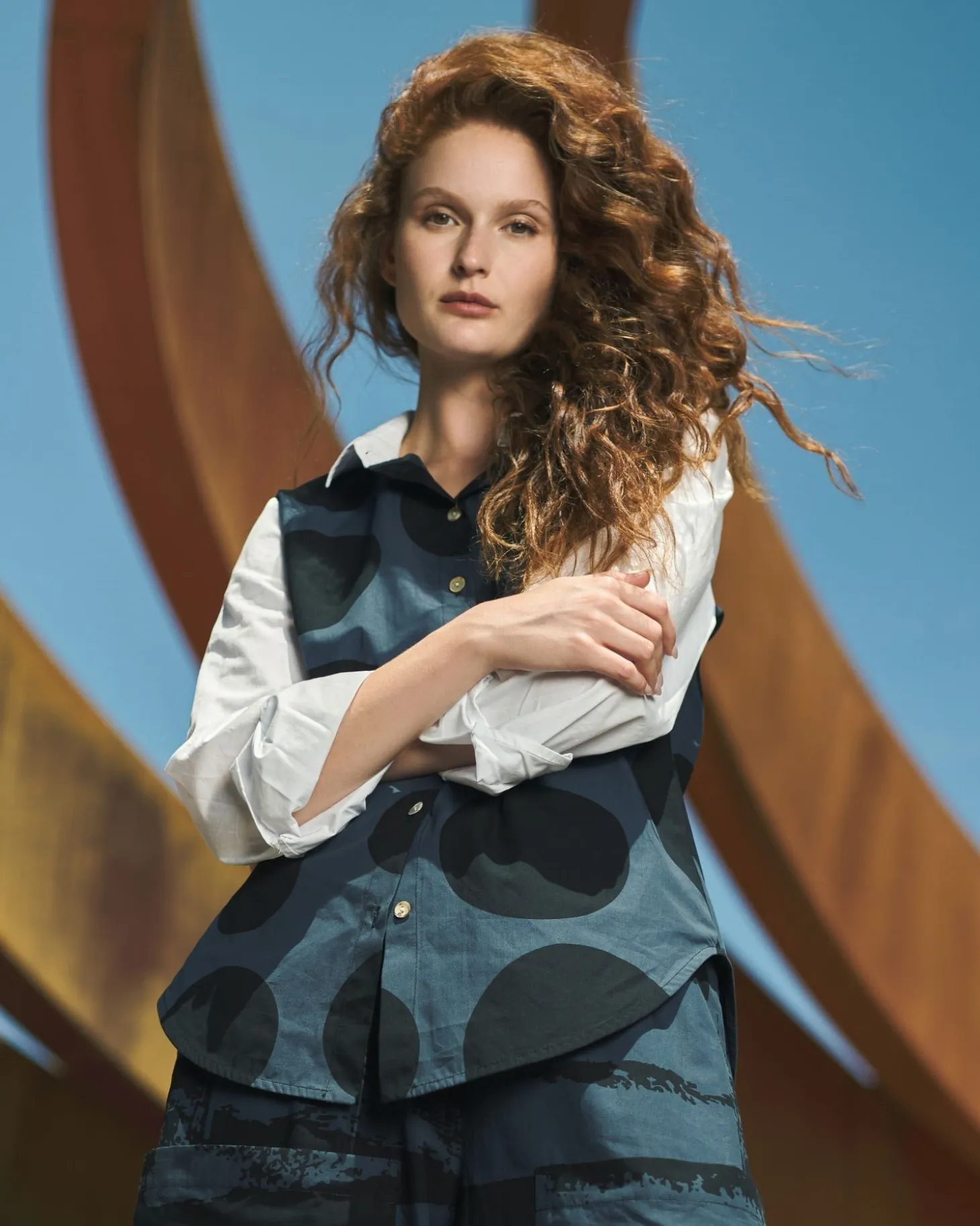 Women Alembika Urban Dots Button Down Shirt, Navy