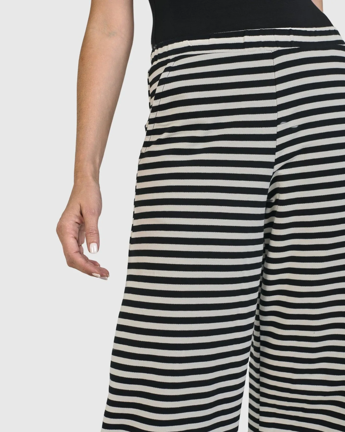 Women Alembika Urban Greenwich Striped Pants, Black