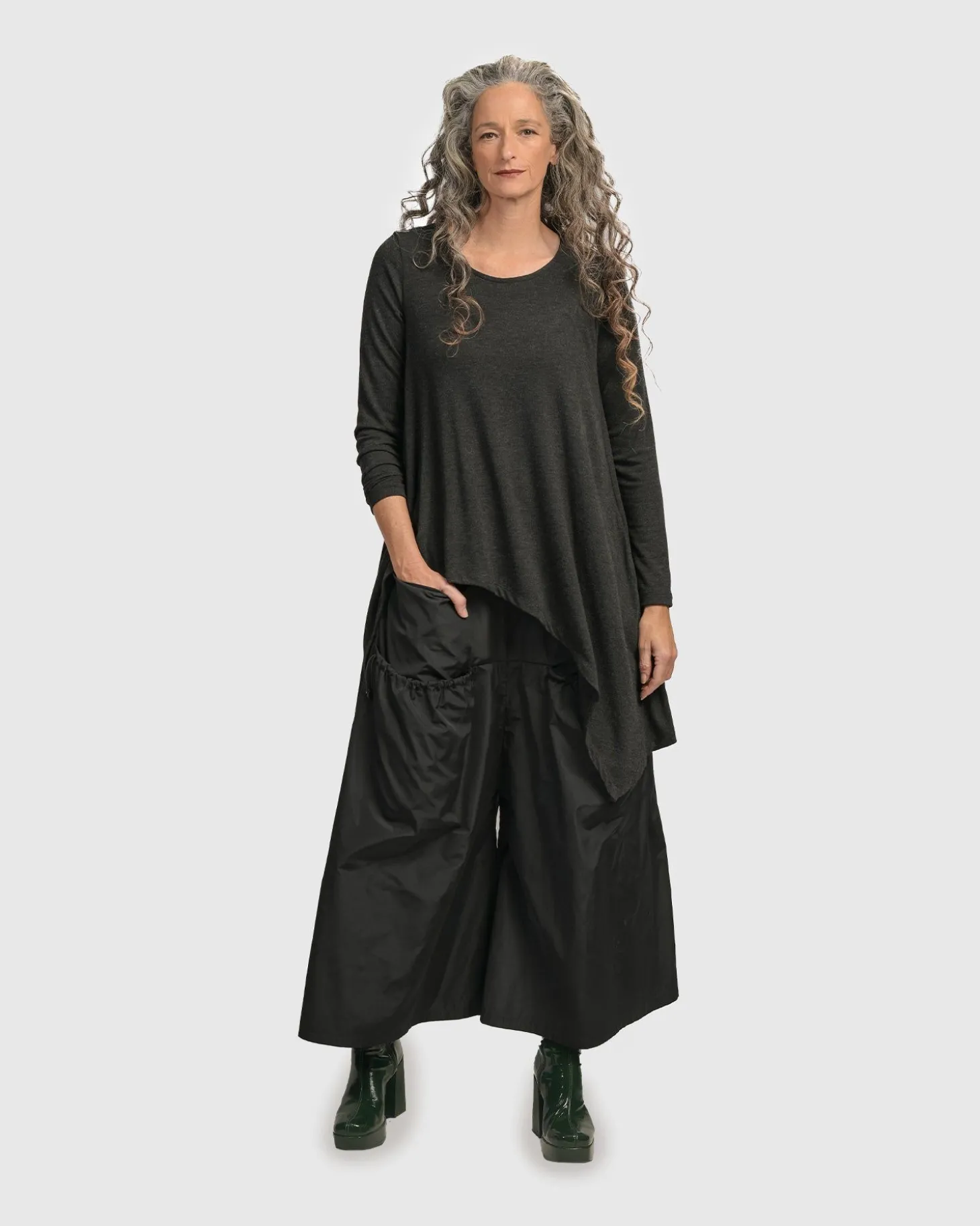 Women Alembika Urban Hi-Lo Top, Charcoal