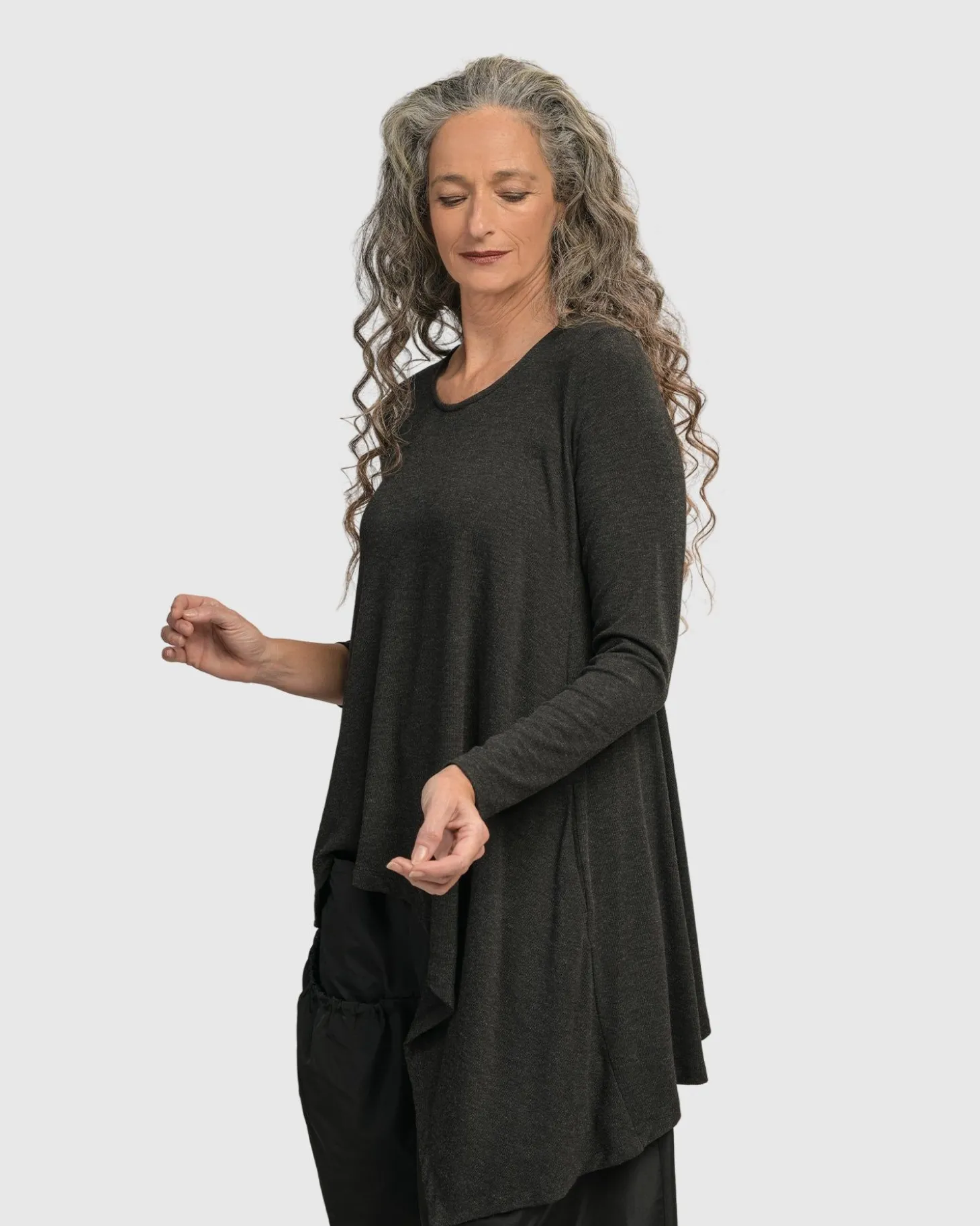 Women Alembika Urban Hi-Lo Top, Charcoal