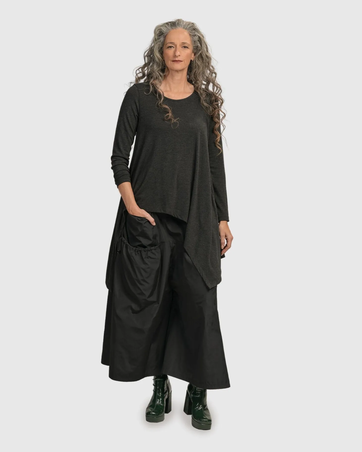 Women Alembika Urban Hi-Lo Top, Charcoal