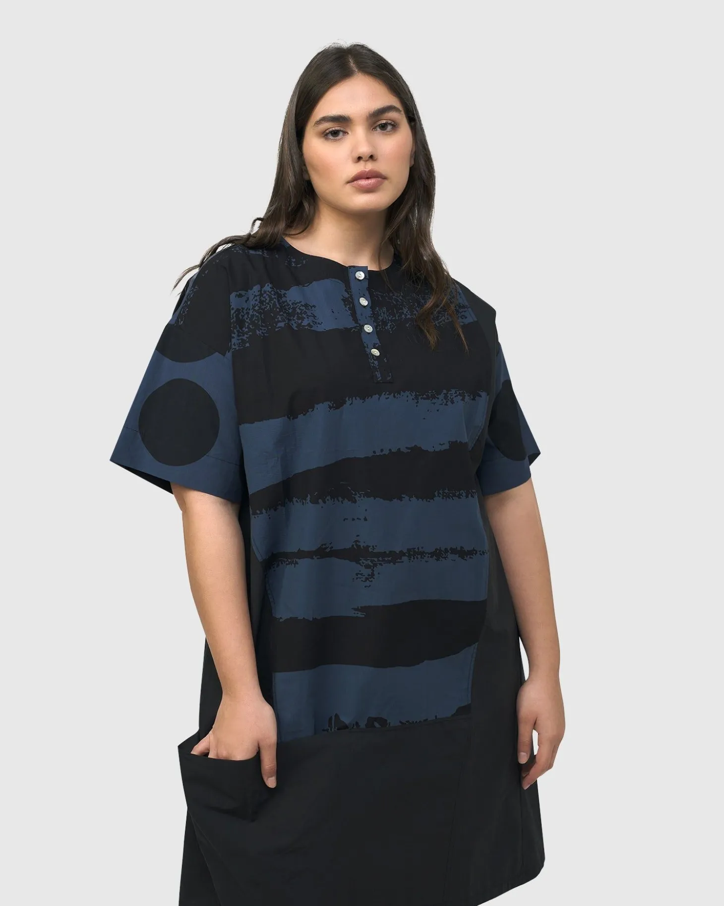 Women Alembika Urban Ipanema Shift Dress, Navy