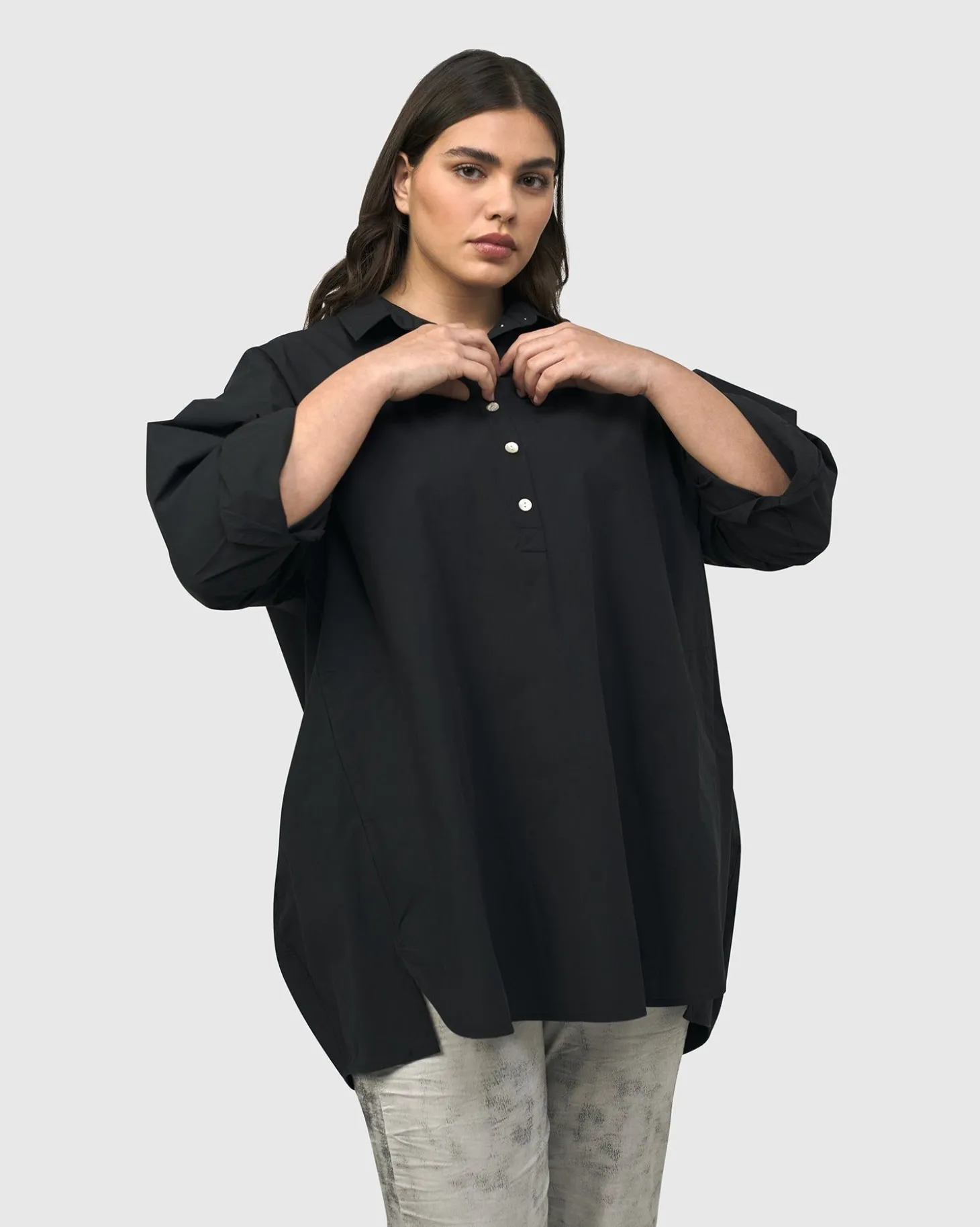 Women Alembika Urban Oversized Trapeze Shirt, Black