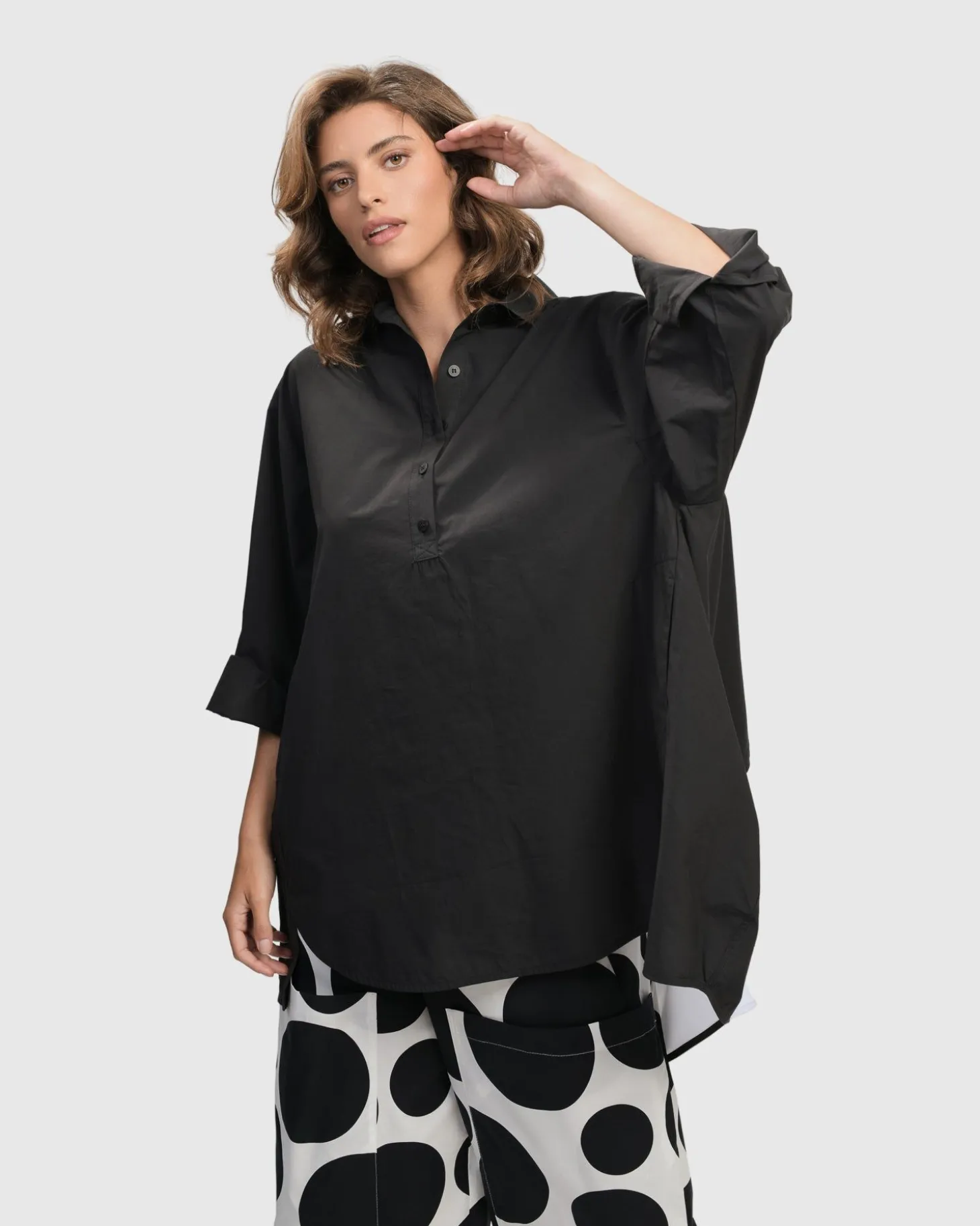 Women Alembika Urban Oversized Trapeze Shirt, Black