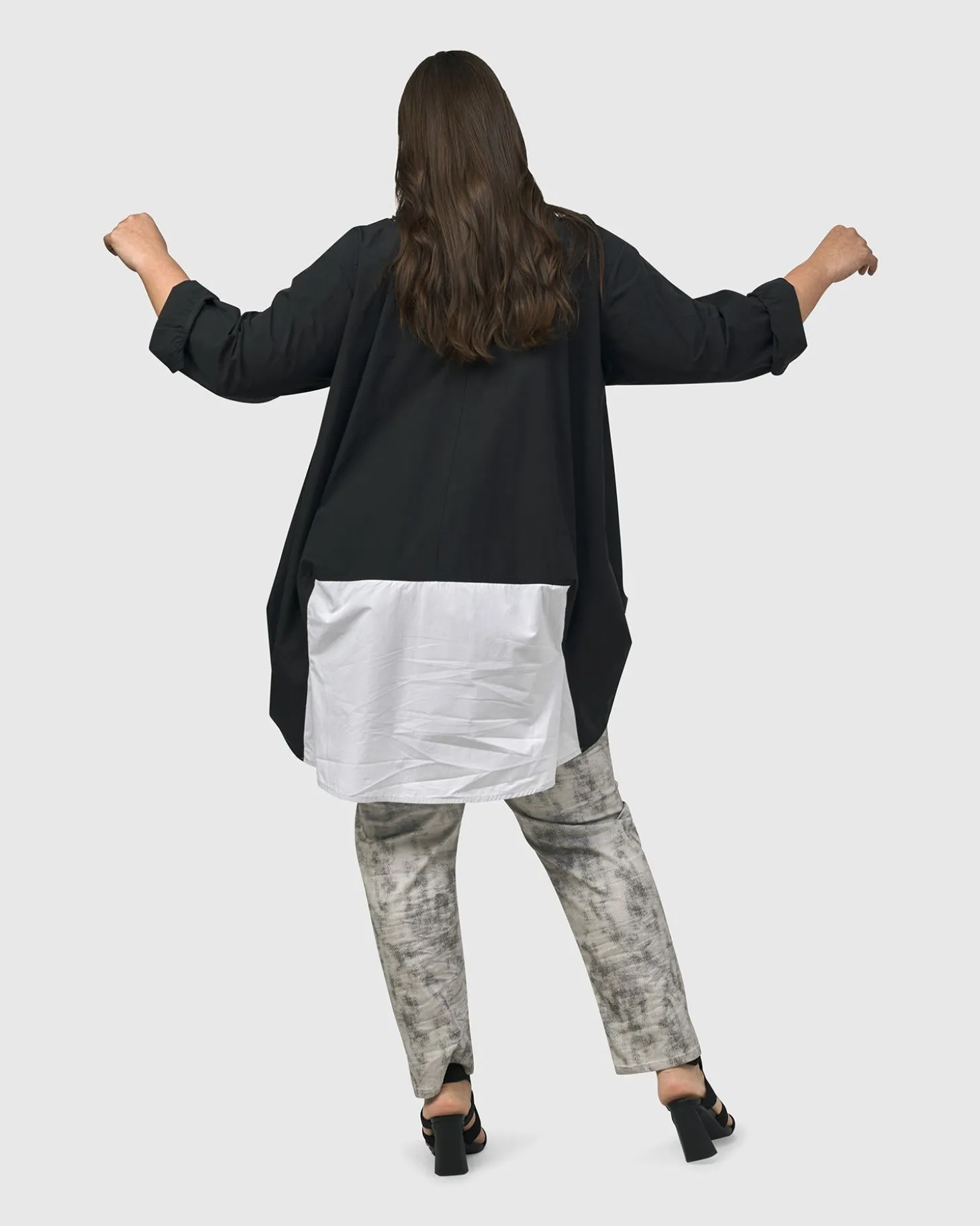 Women Alembika Urban Oversized Trapeze Shirt, Black