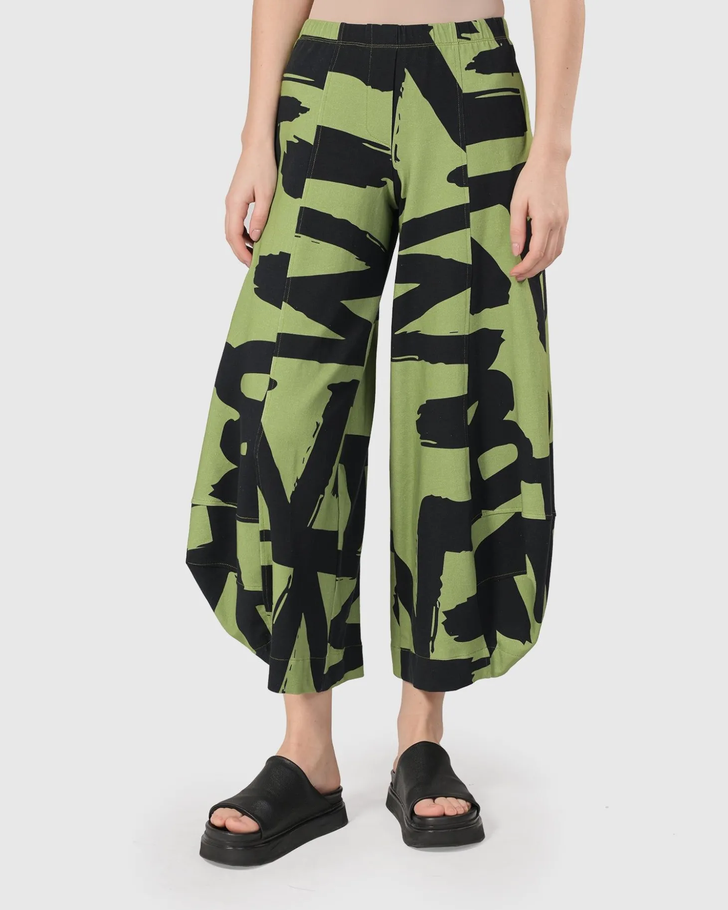 Women Alembika Urban Ripley Punto Pants, Green Marker