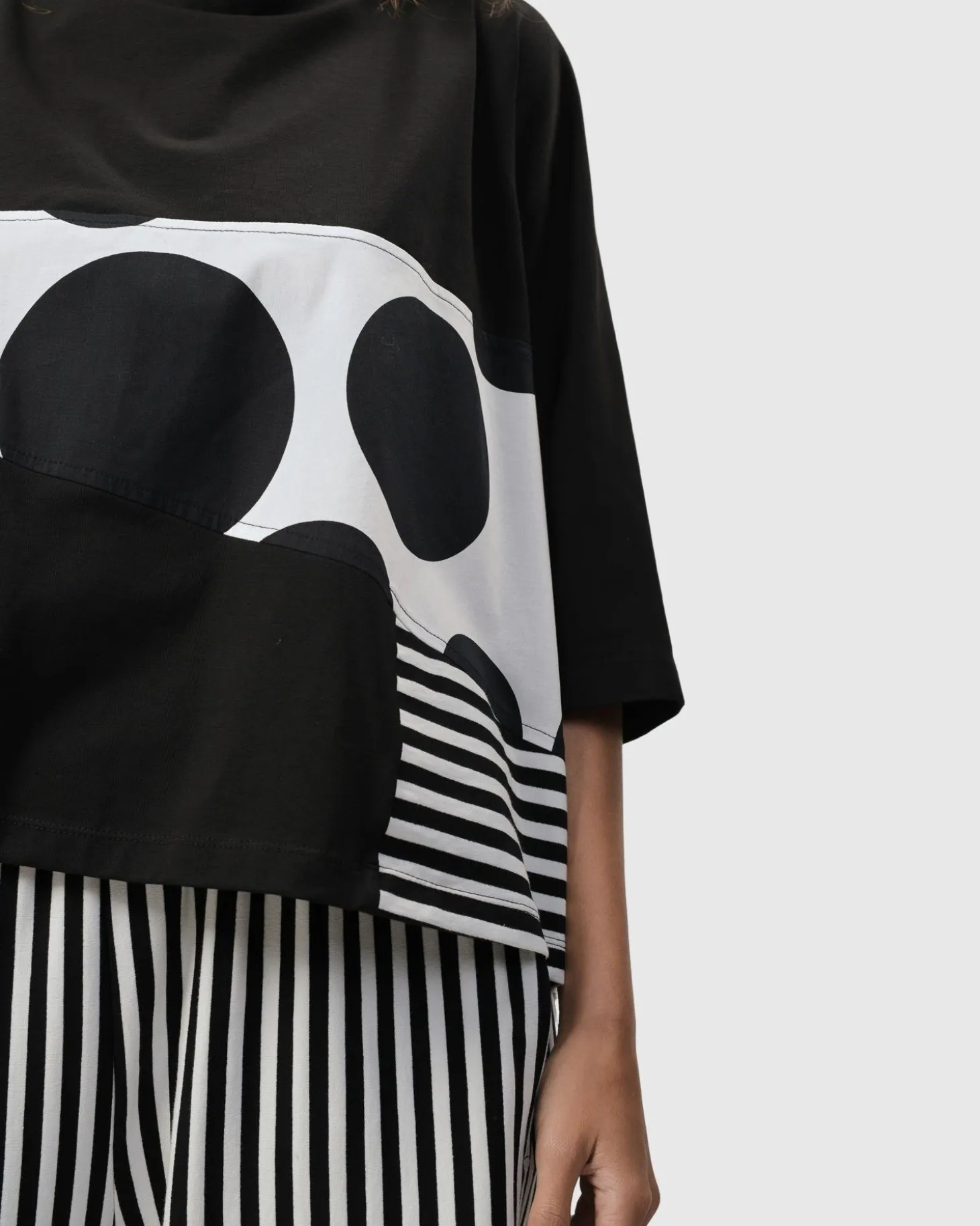 Women Alembika Urban Rockefeller Dots Boxy Tee, Mono