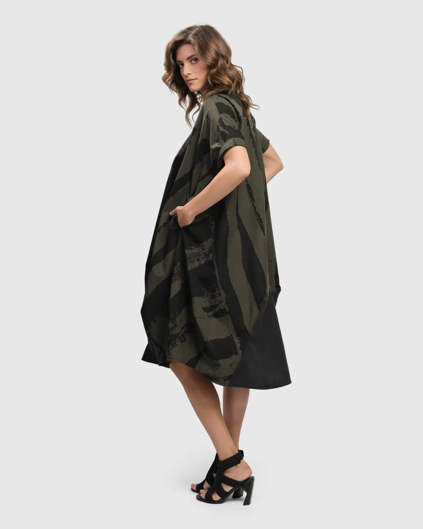 Women Alembika Urban Sake Muumuu Dress, Khaki