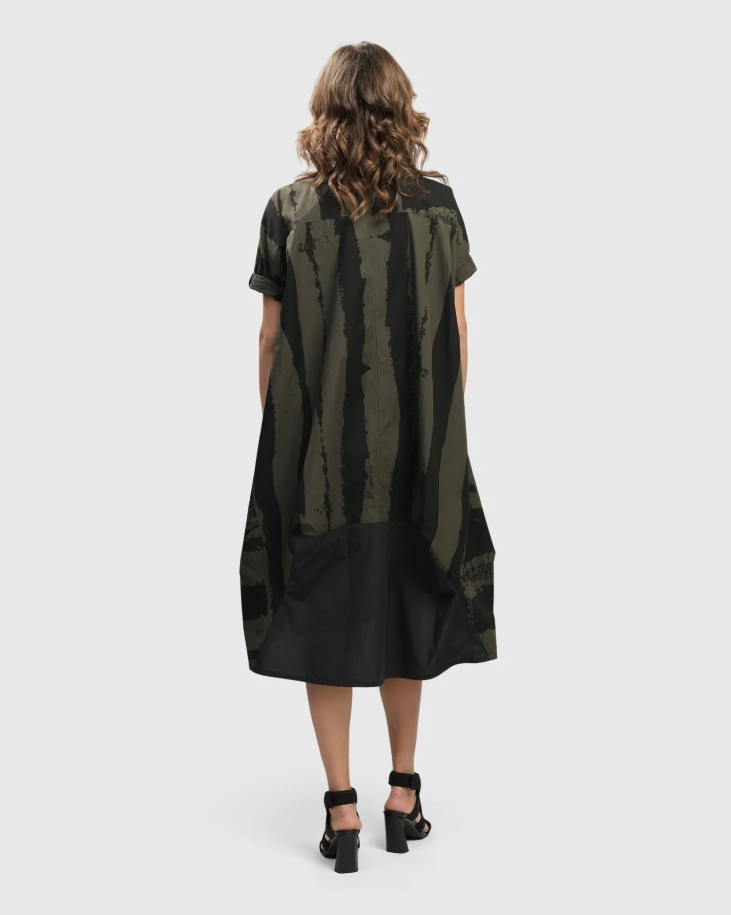 Women Alembika Urban Sake Muumuu Dress, Khaki